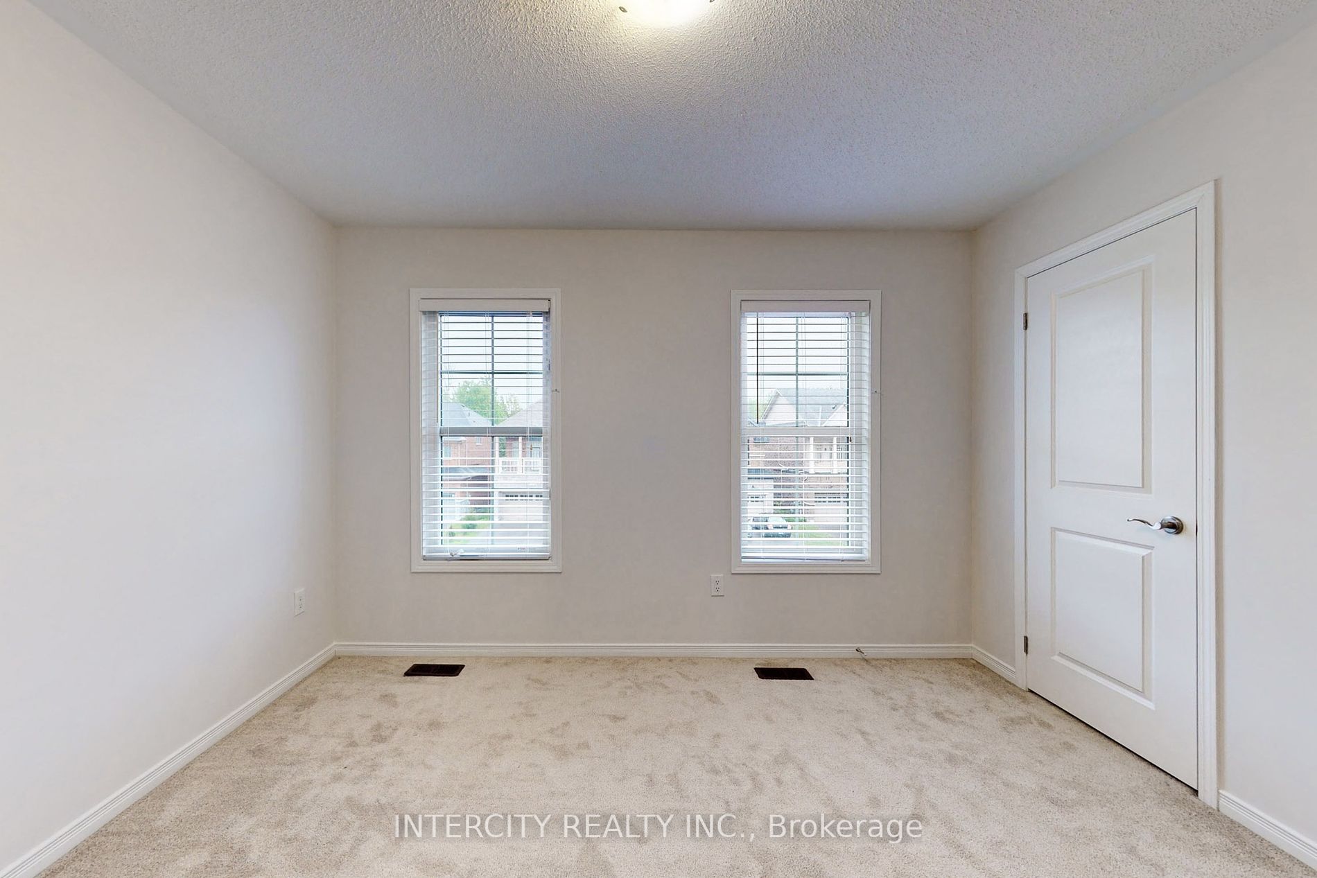1017 Abram Crt
