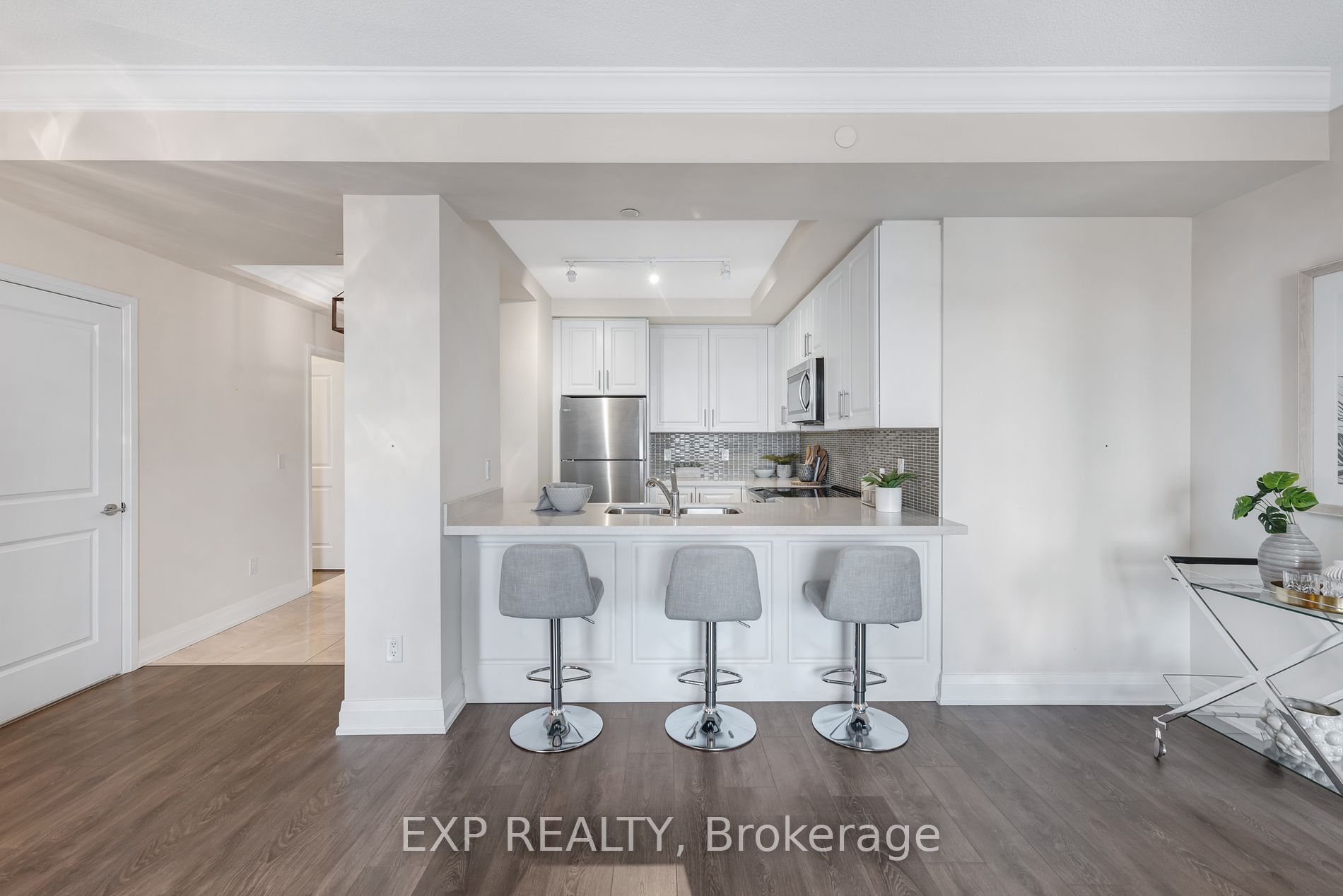 25 Baker Hill Boulevard, #521