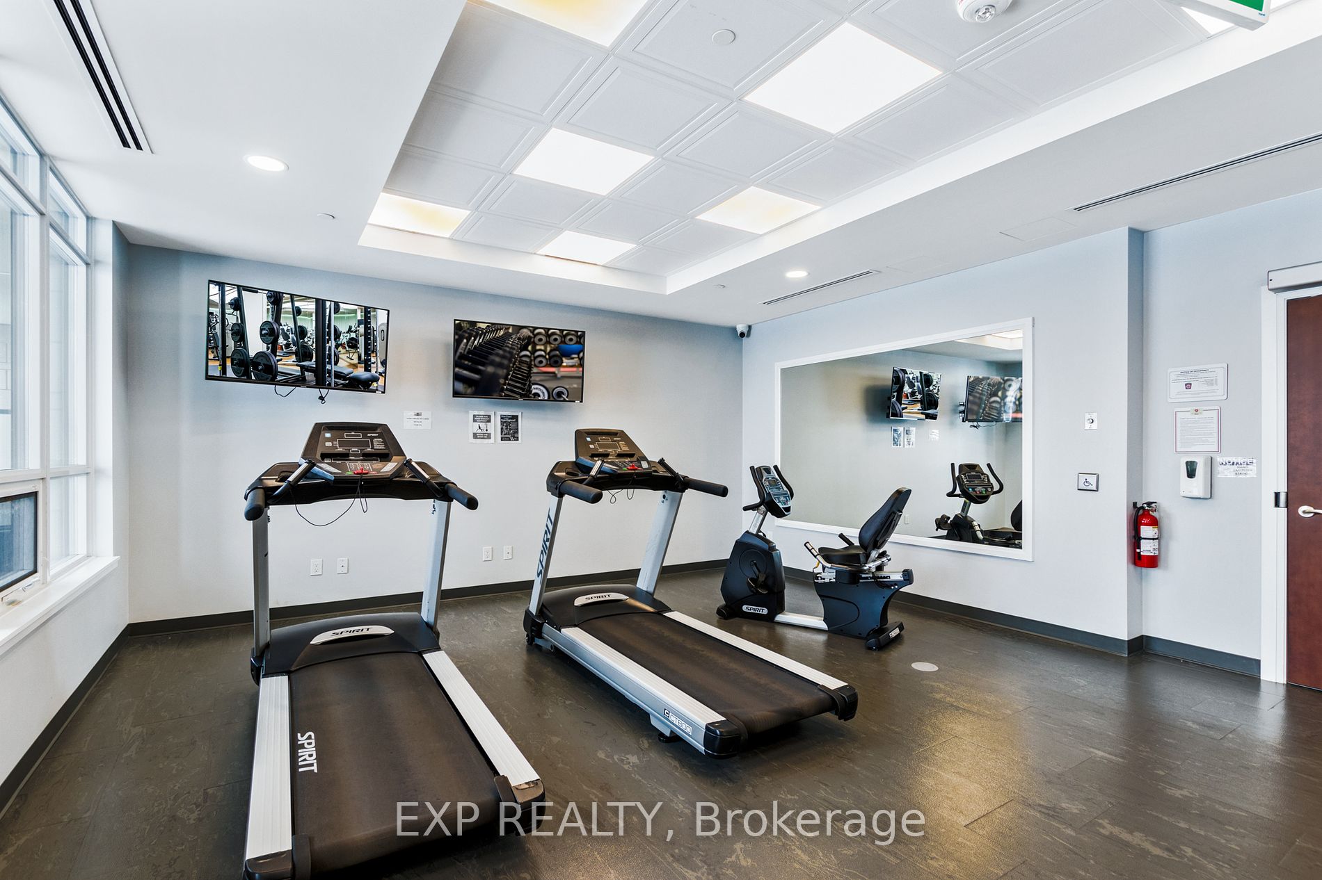 25 Baker Hill Boulevard, #521