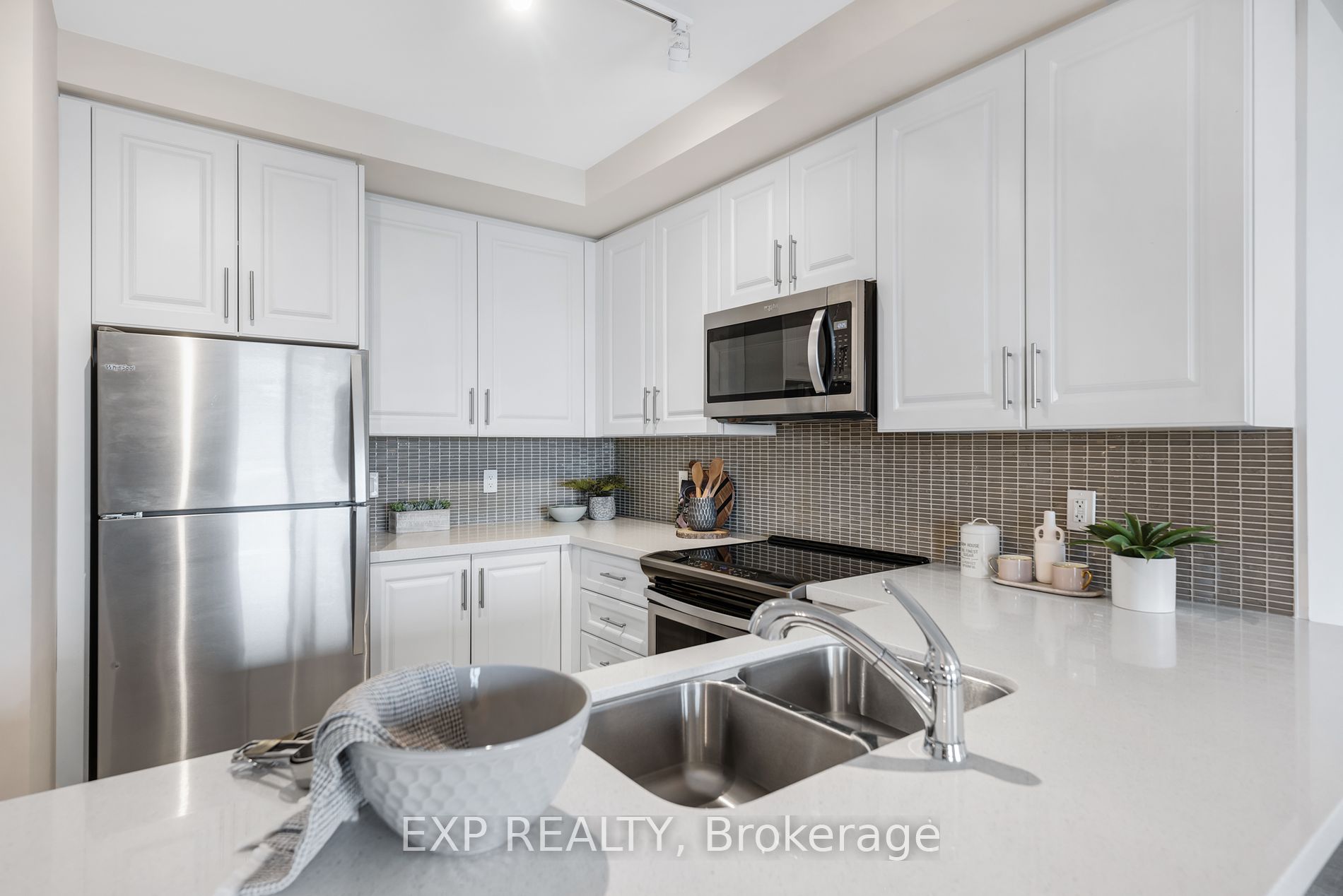 25 Baker Hill Boulevard, #521