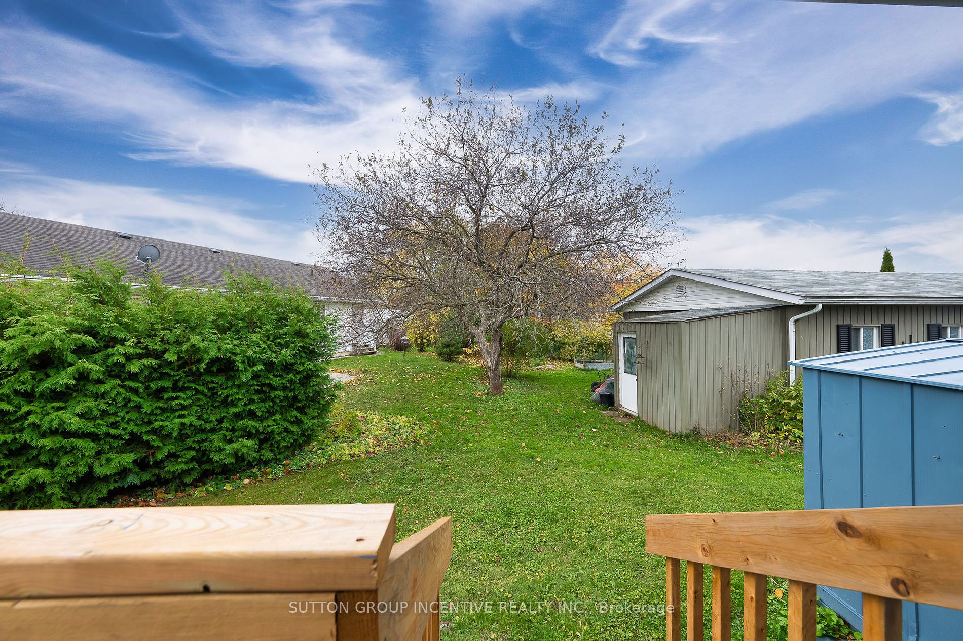 20 Weeping Willow Dr