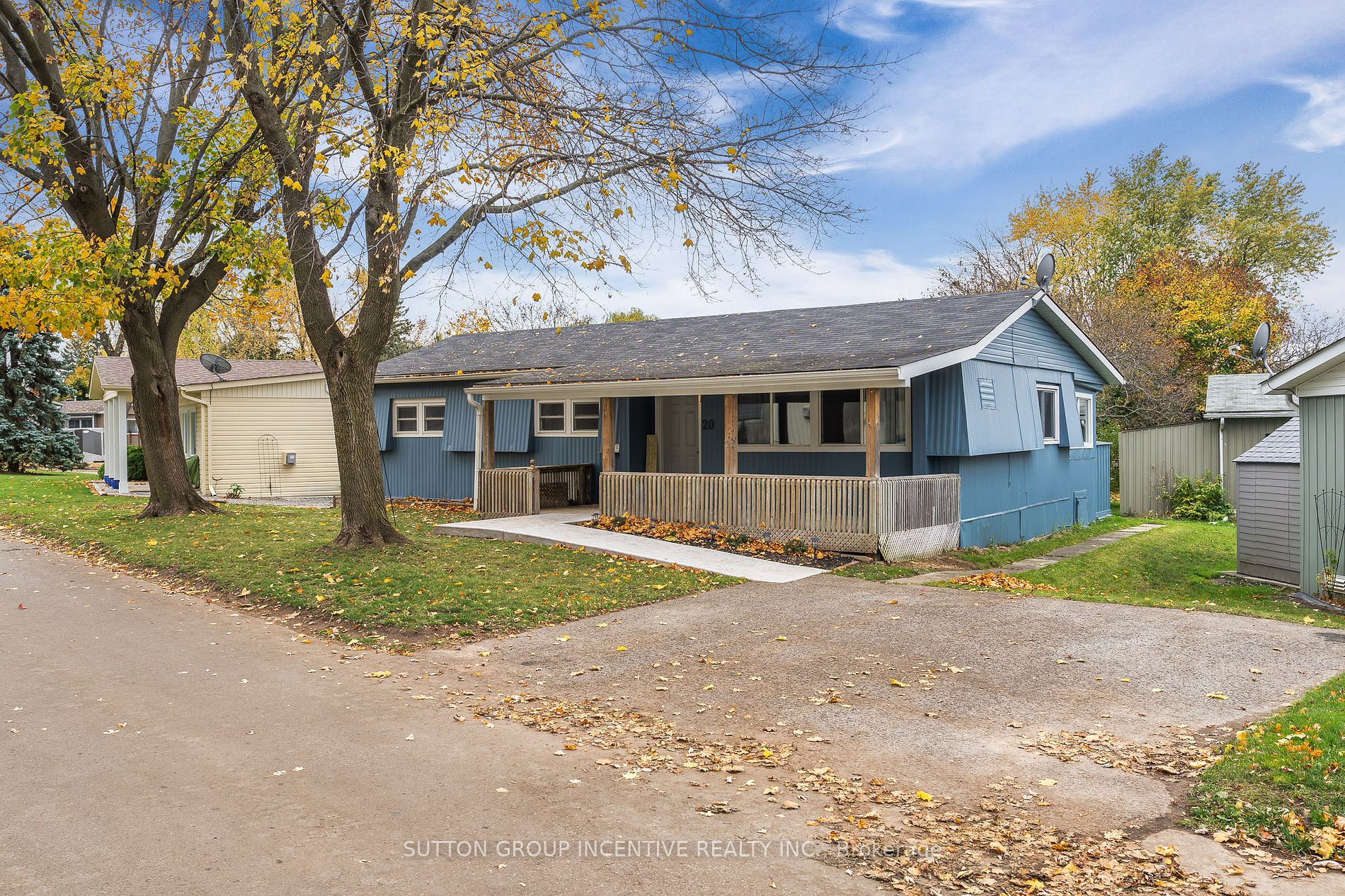20 Weeping Willow Dr