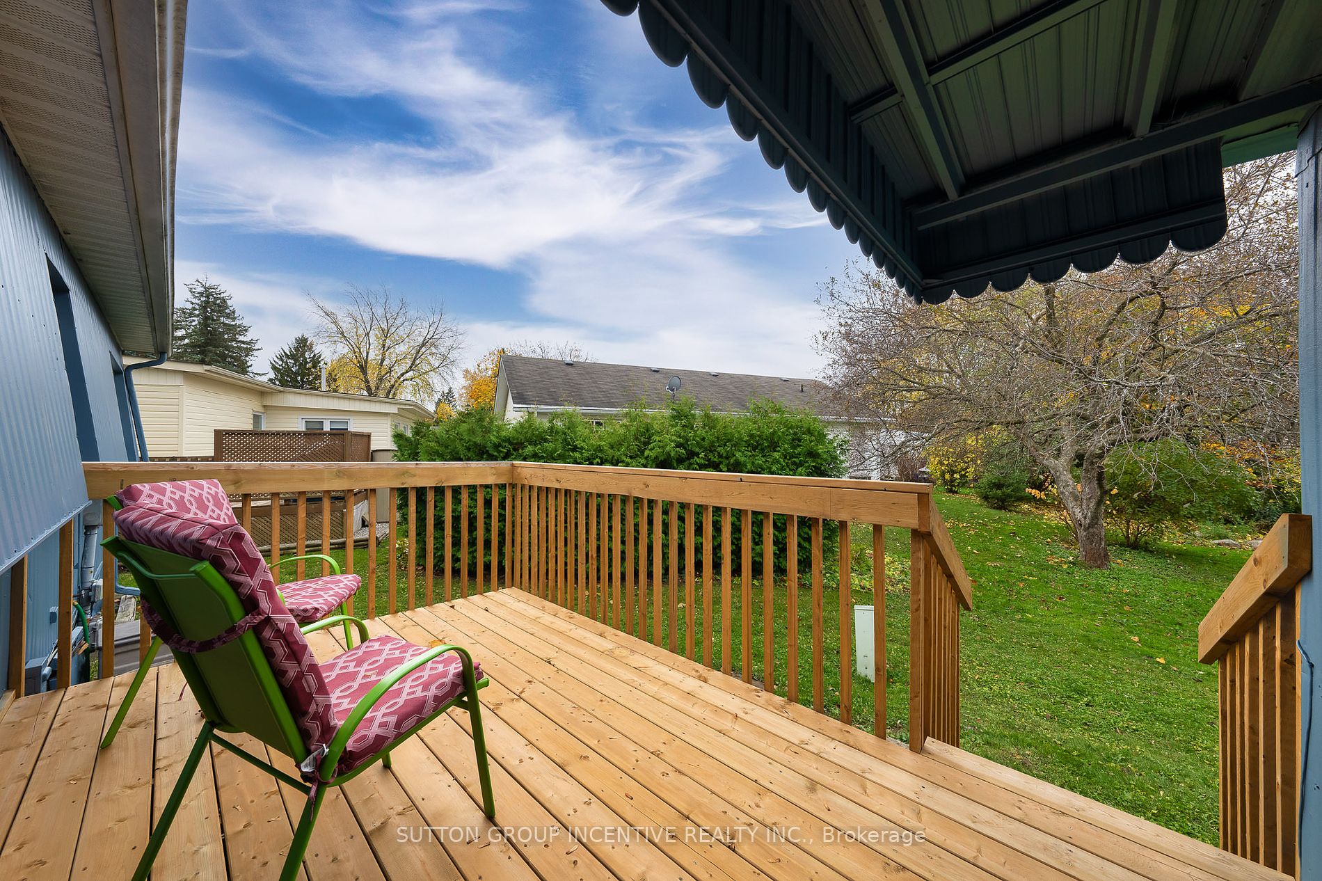 20 Weeping Willow Dr