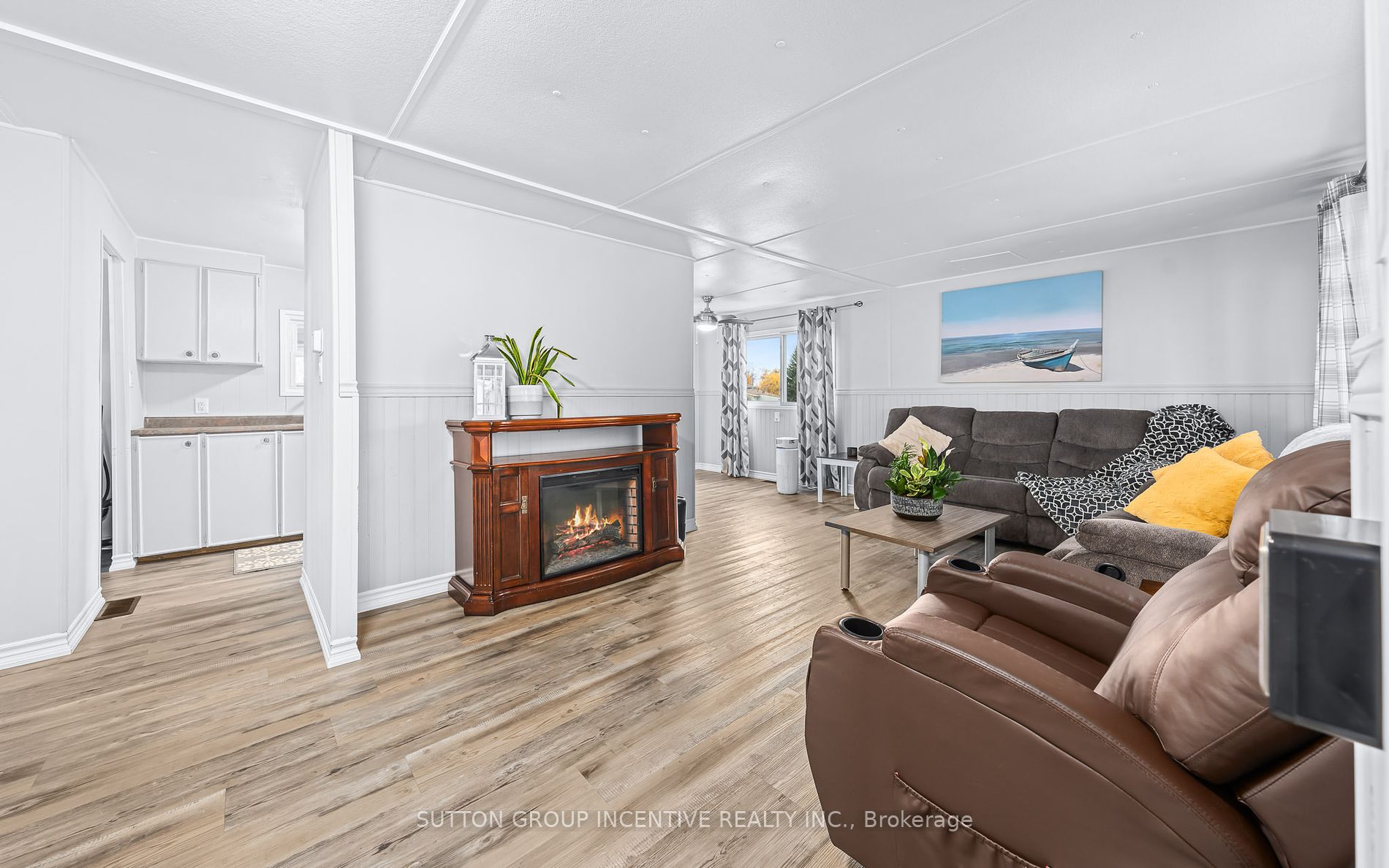 20 Weeping Willow Dr