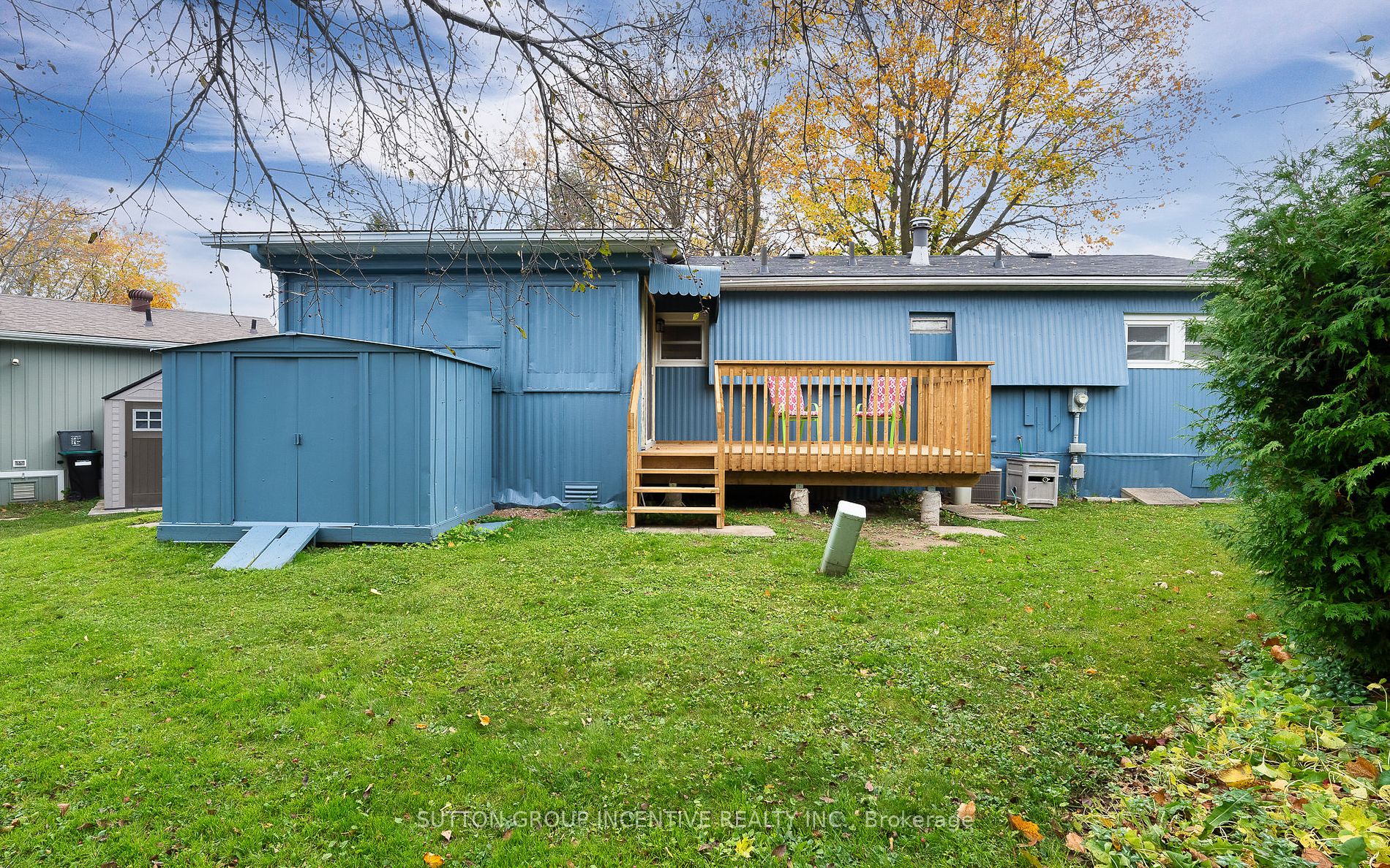20 Weeping Willow Dr
