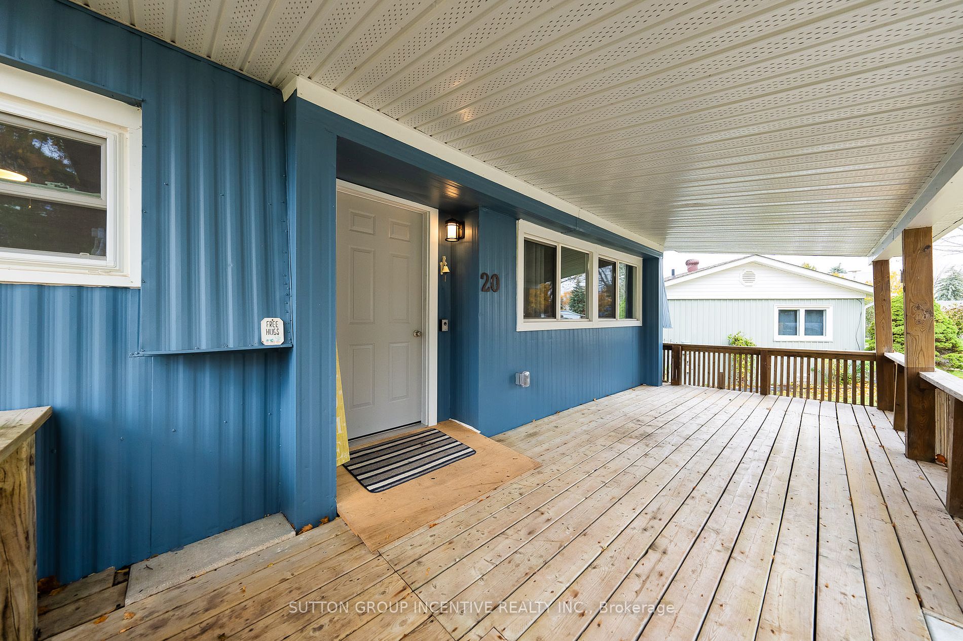 20 Weeping Willow Dr
