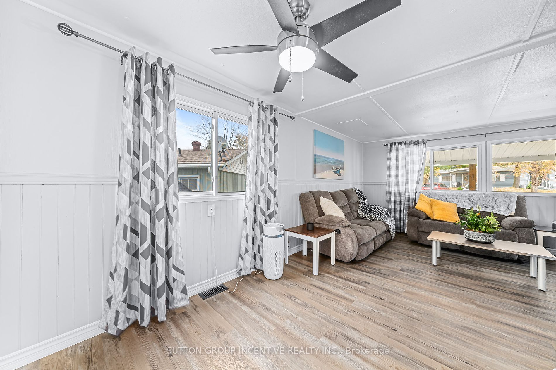 20 Weeping Willow Dr