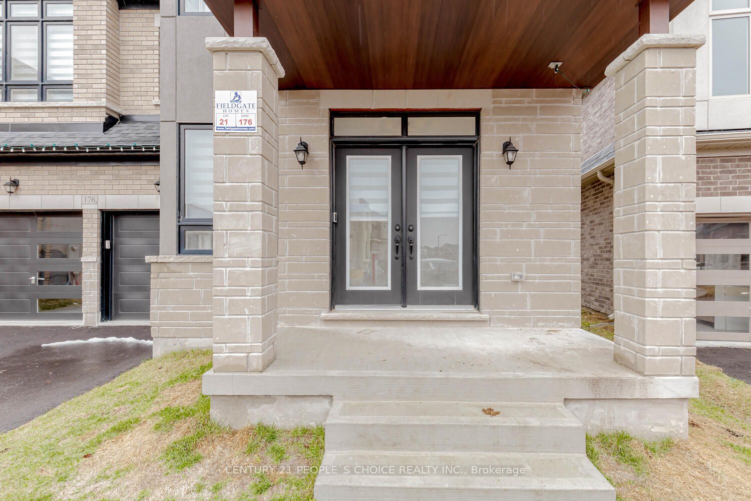 176 Coldwell Bay Circ