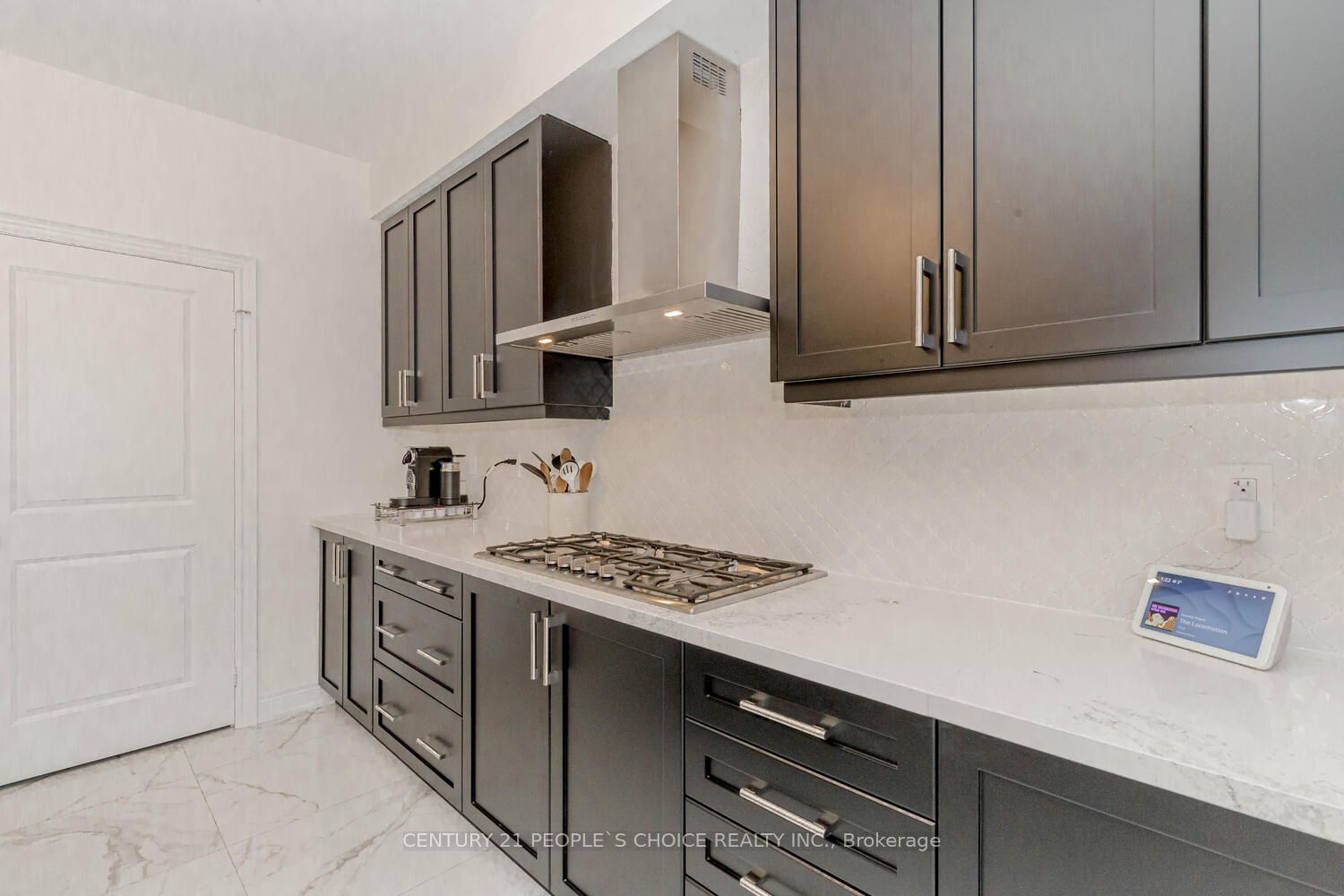 176 Coldwell Bay Circ