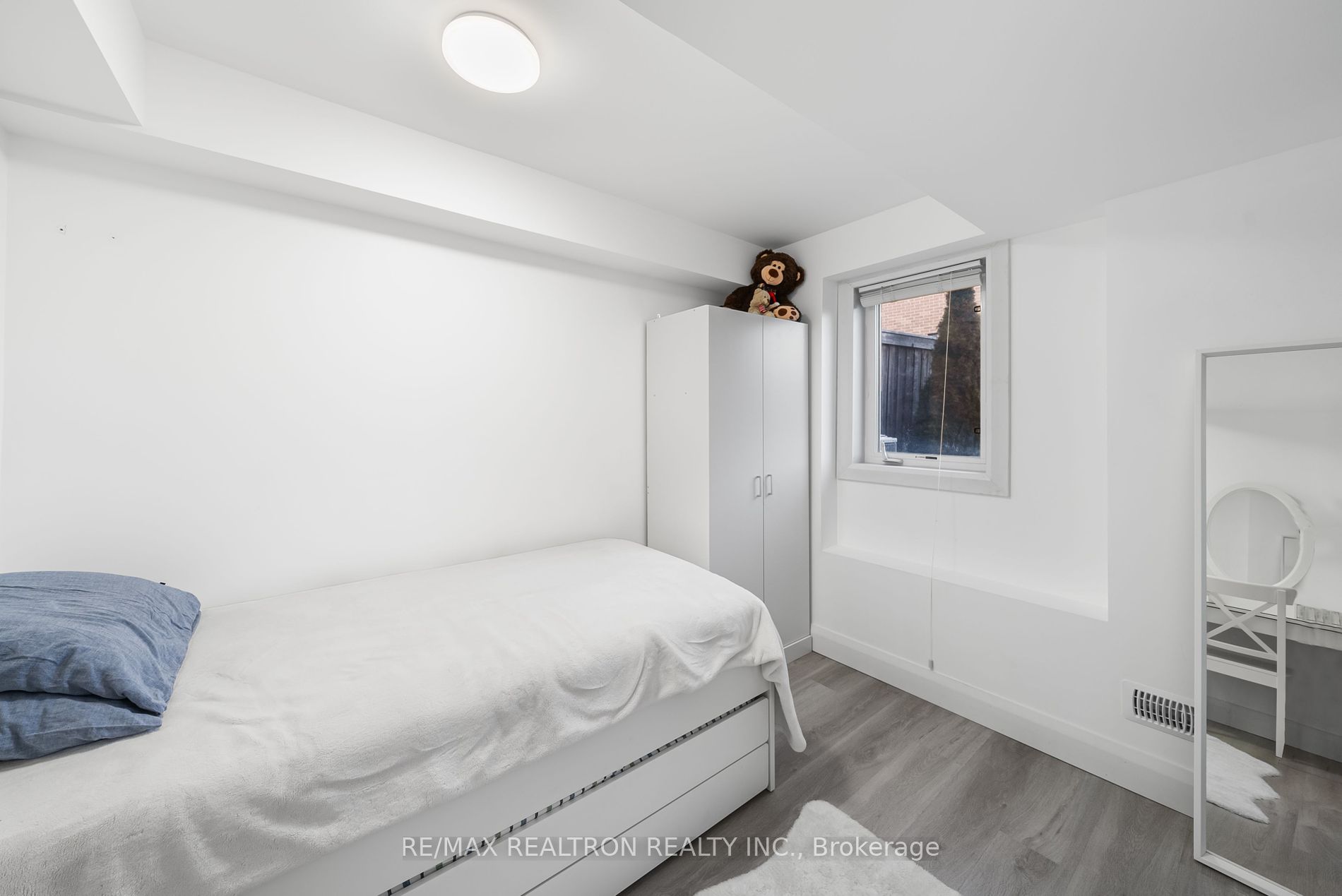 34 Walter Sinclair Court