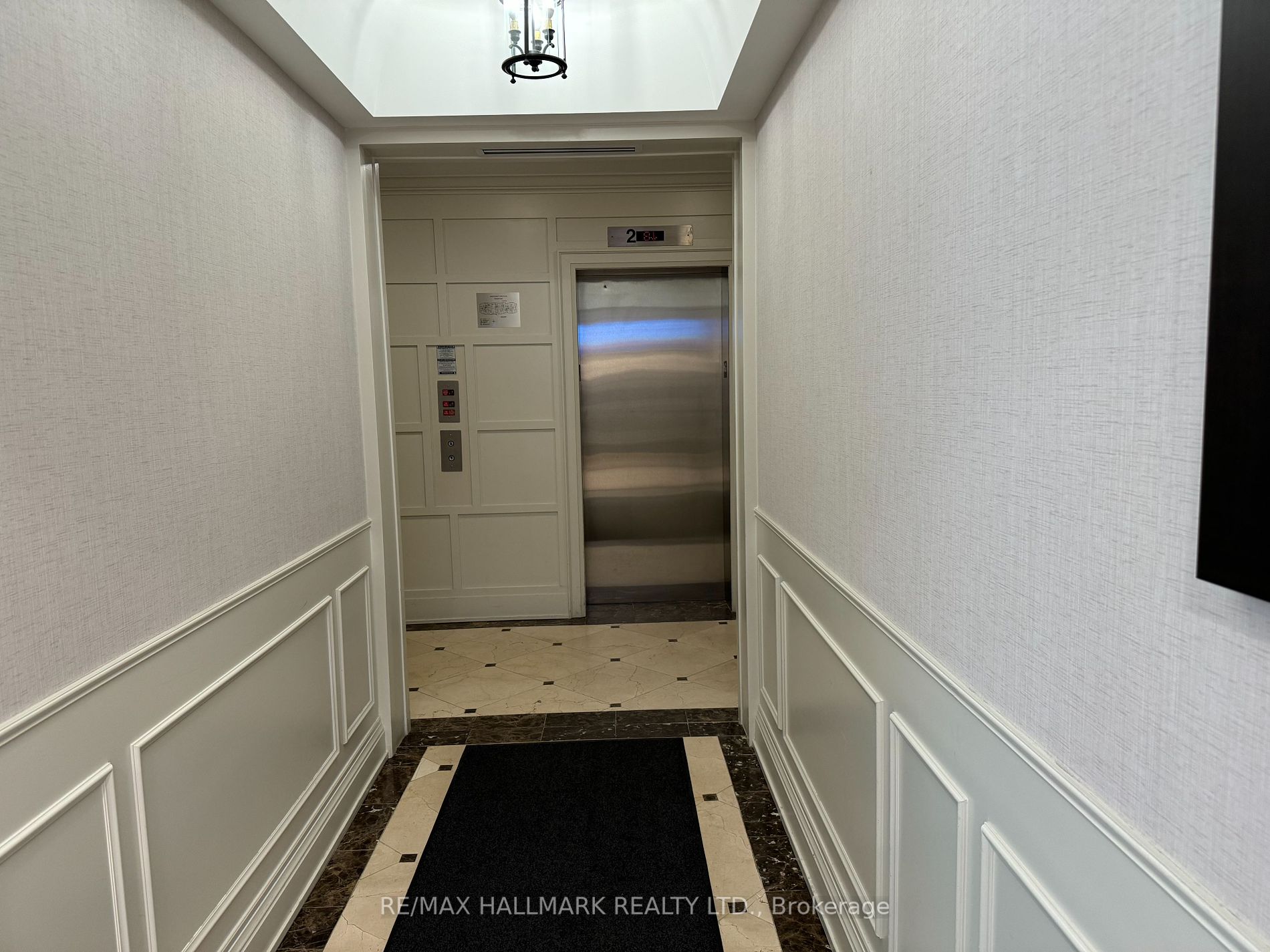 350 Red Maple Road, #101
