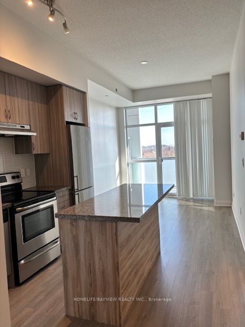 8763 Bayview Ave, #505