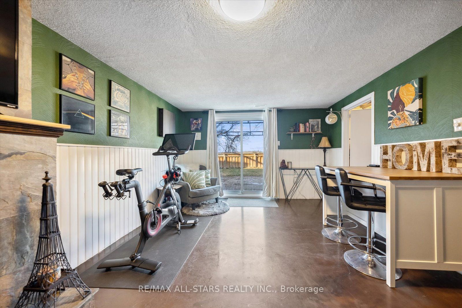 538 Highland Crescent
