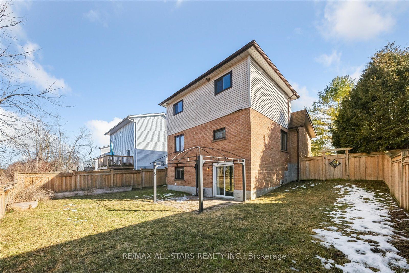 538 Highland Crescent