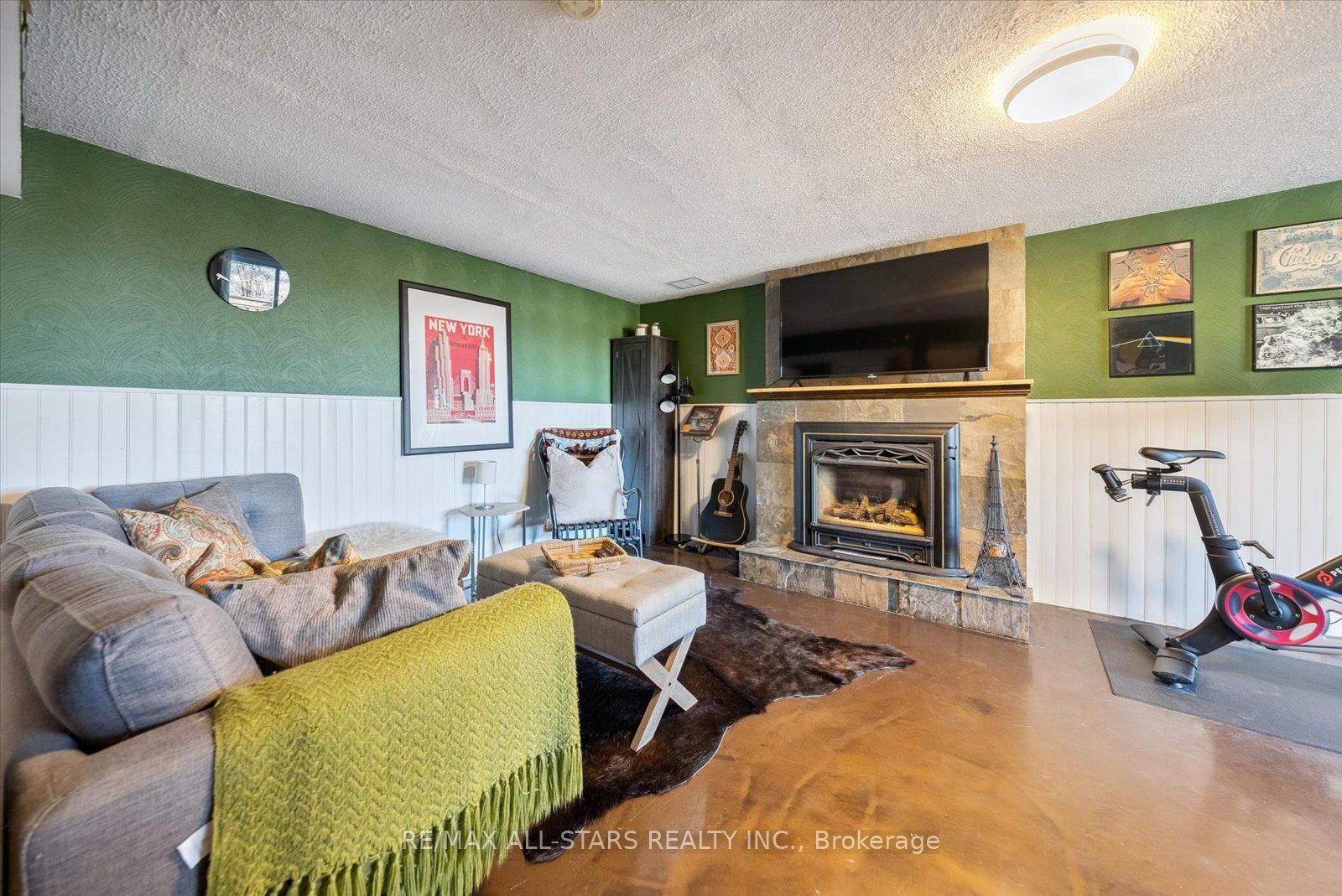538 Highland Crescent