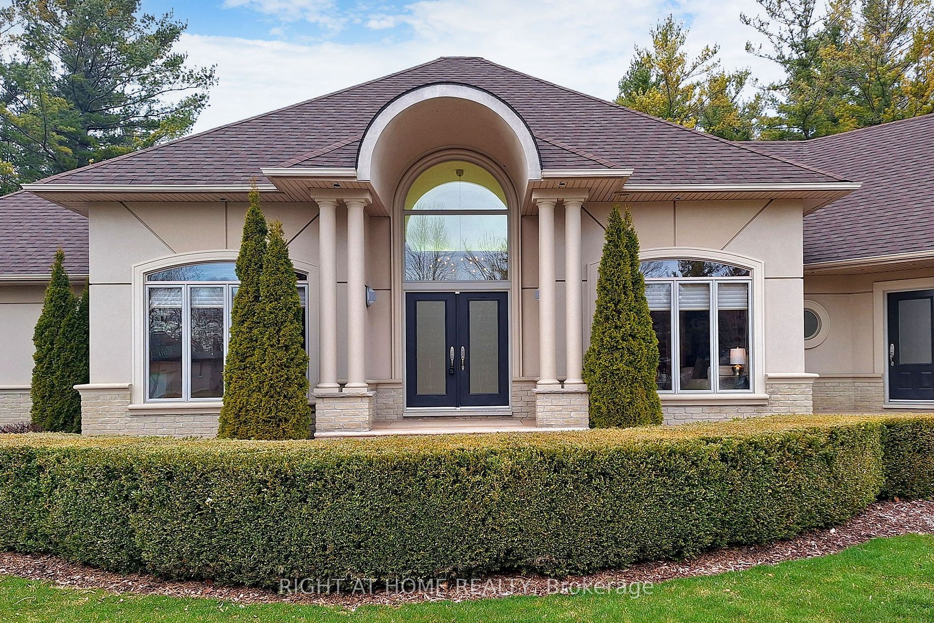 24 Maplehyrn Avenue