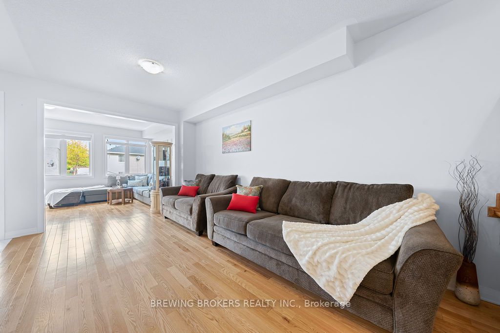 34 Landolfi Way S