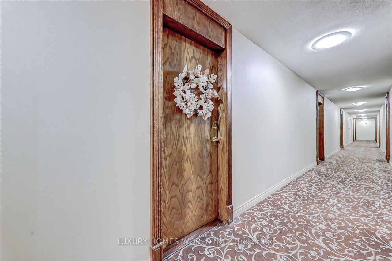 51 Baffin Court #702