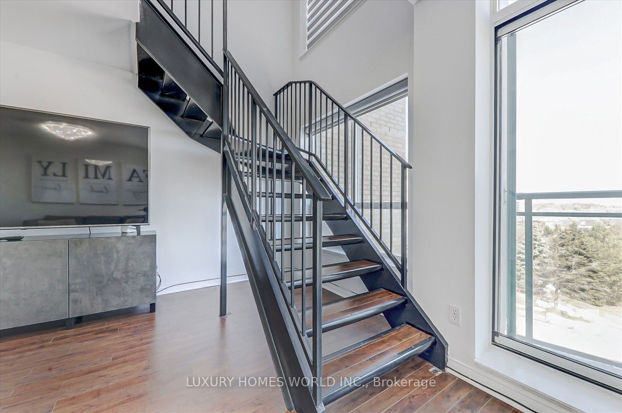 51 Baffin Court #702