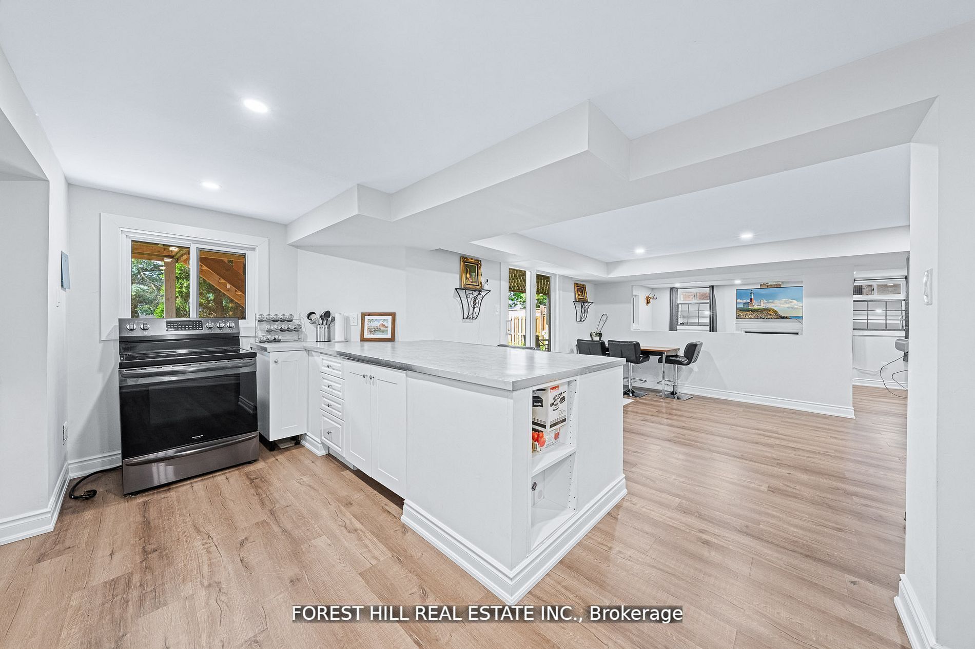 28 Beatty Cres