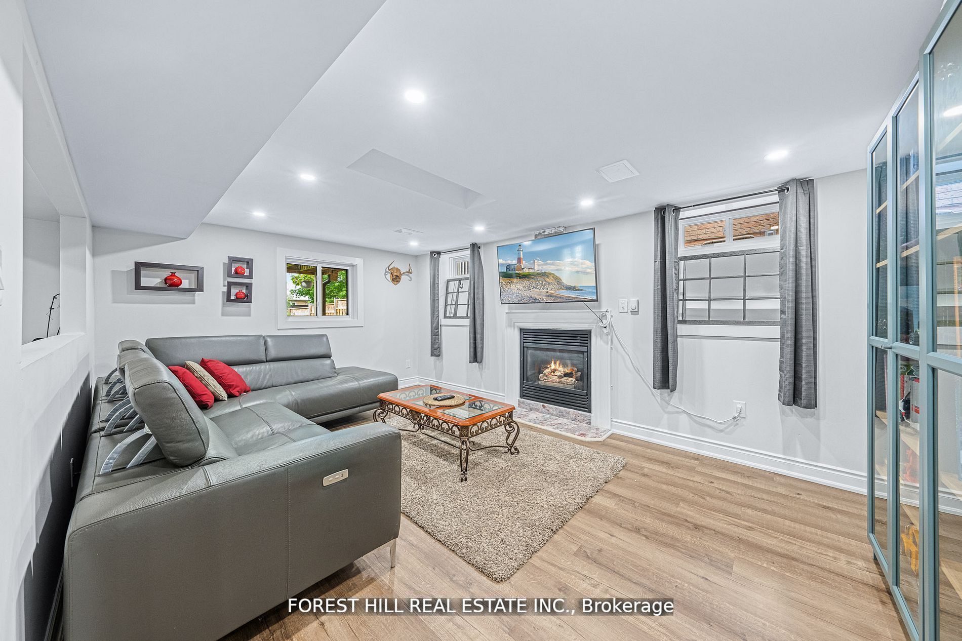 28 Beatty Cres