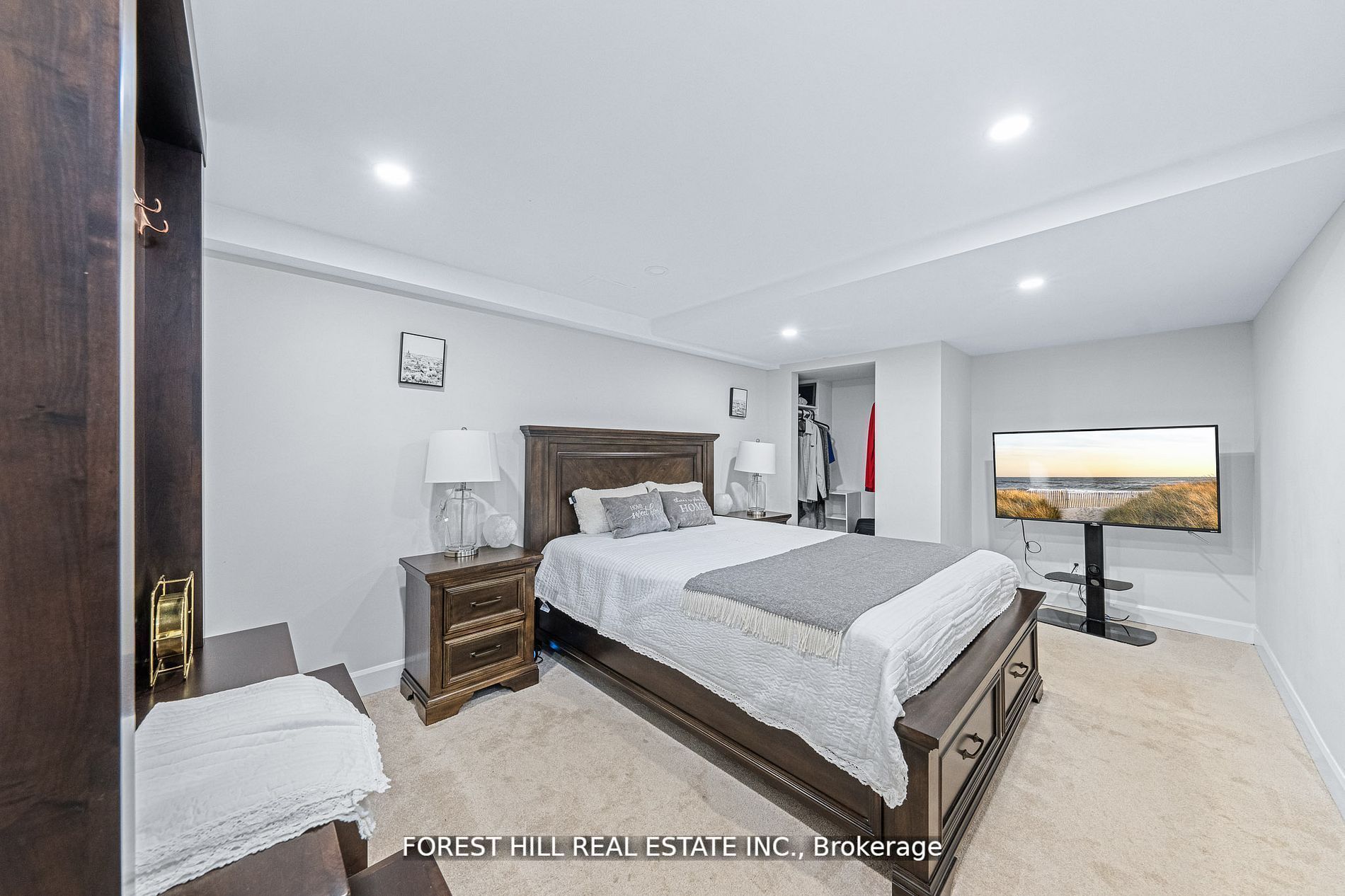 28 Beatty Cres