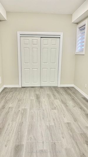 23 Ria Crt, #Wo/Bsmt