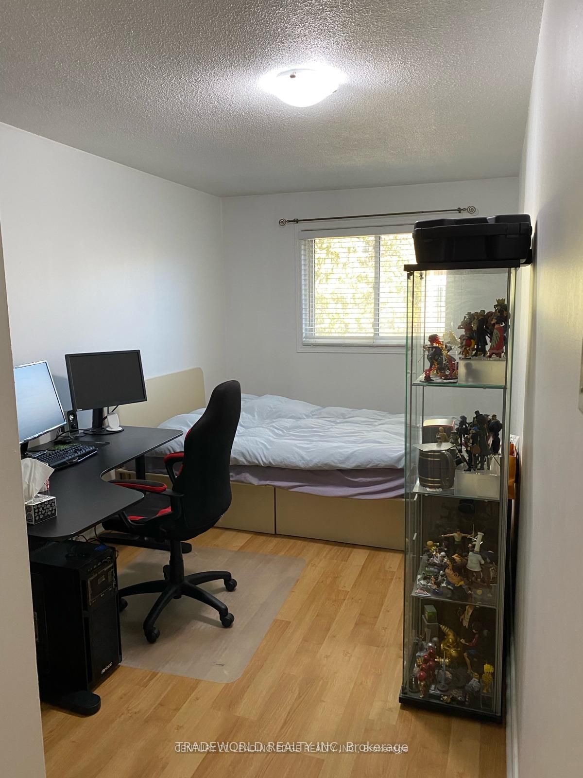 122 Tamarack Dr