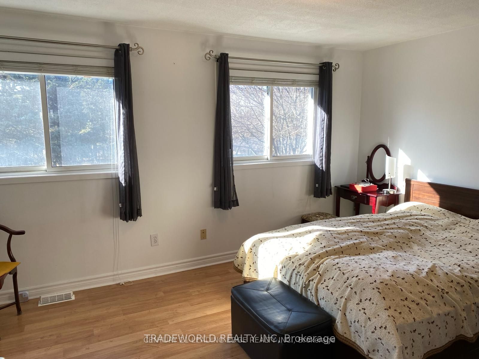 122 Tamarack Dr