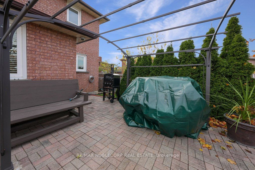 70 Lime Dr