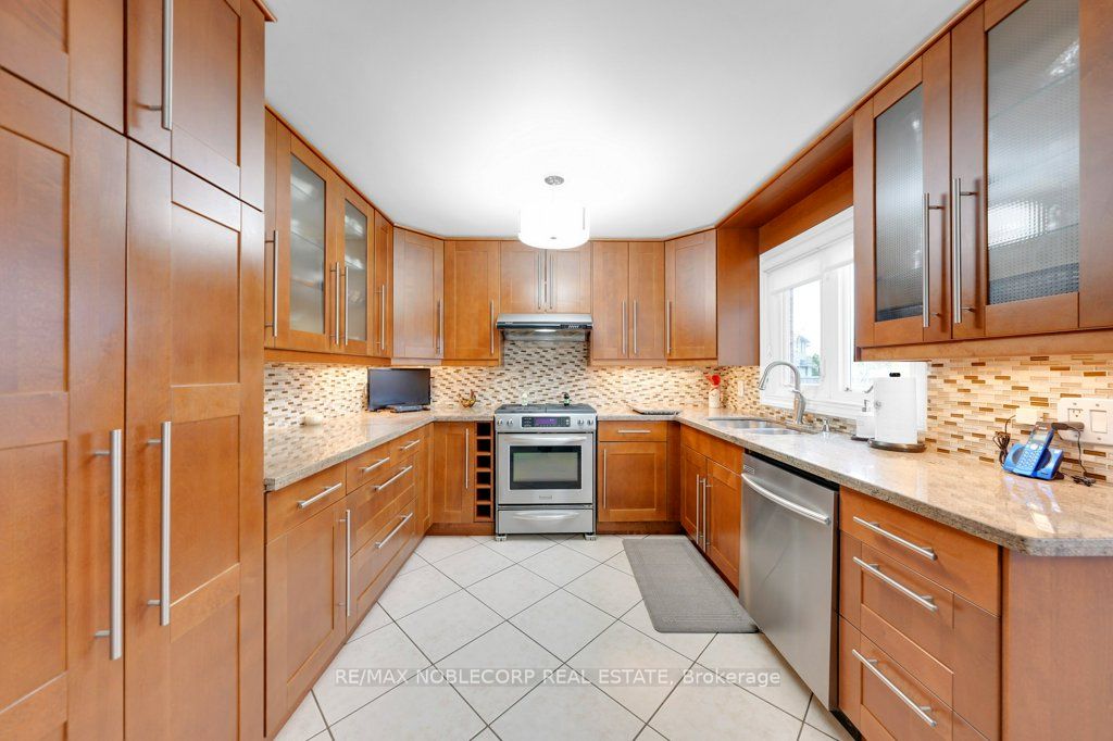 70 Lime Dr