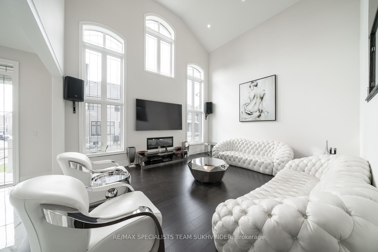 57 Appleyard Ave