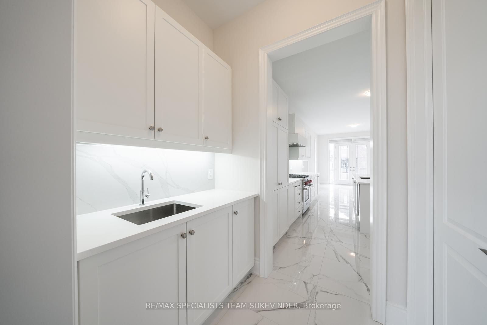 57 Appleyard Ave
