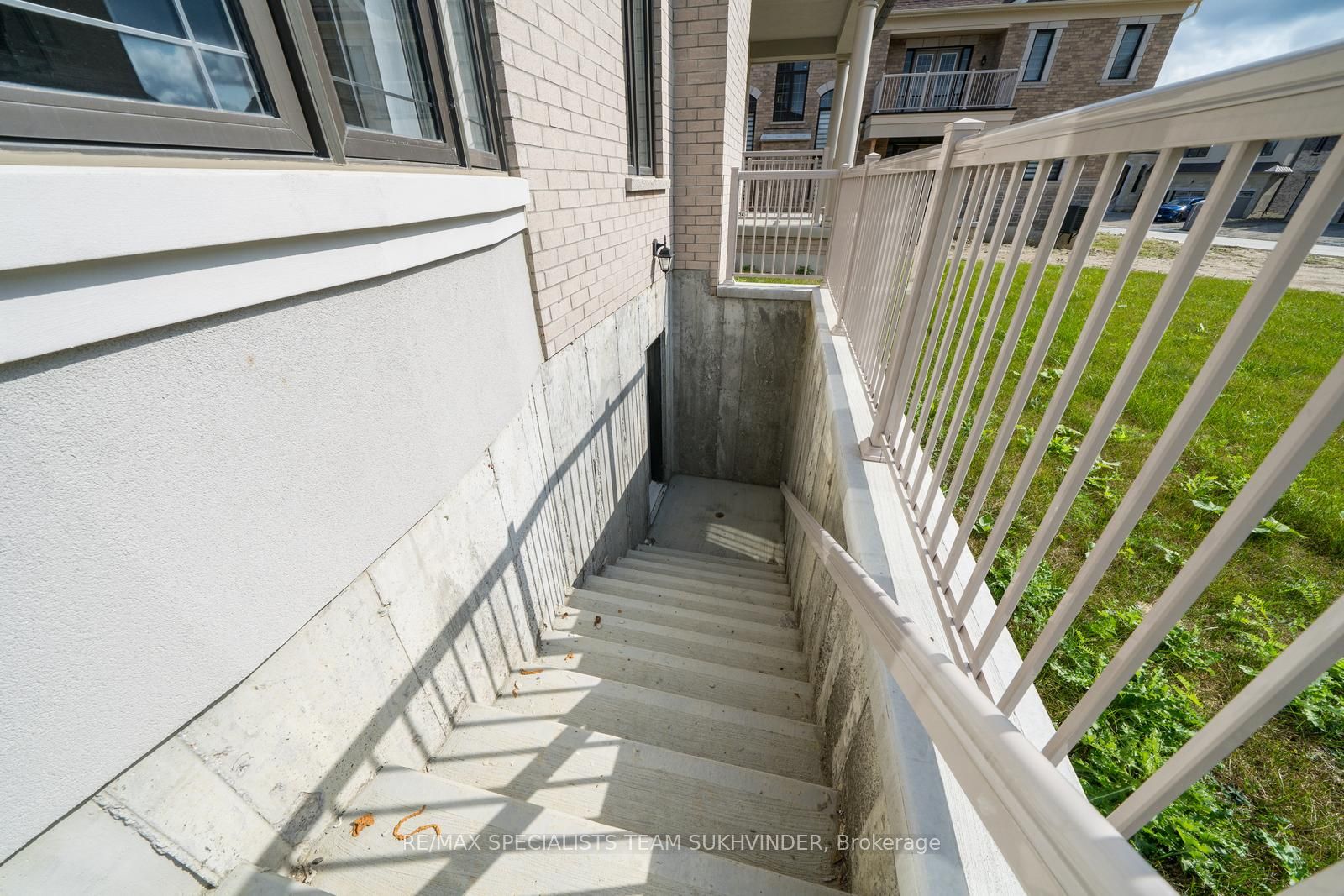 57 Appleyard Ave