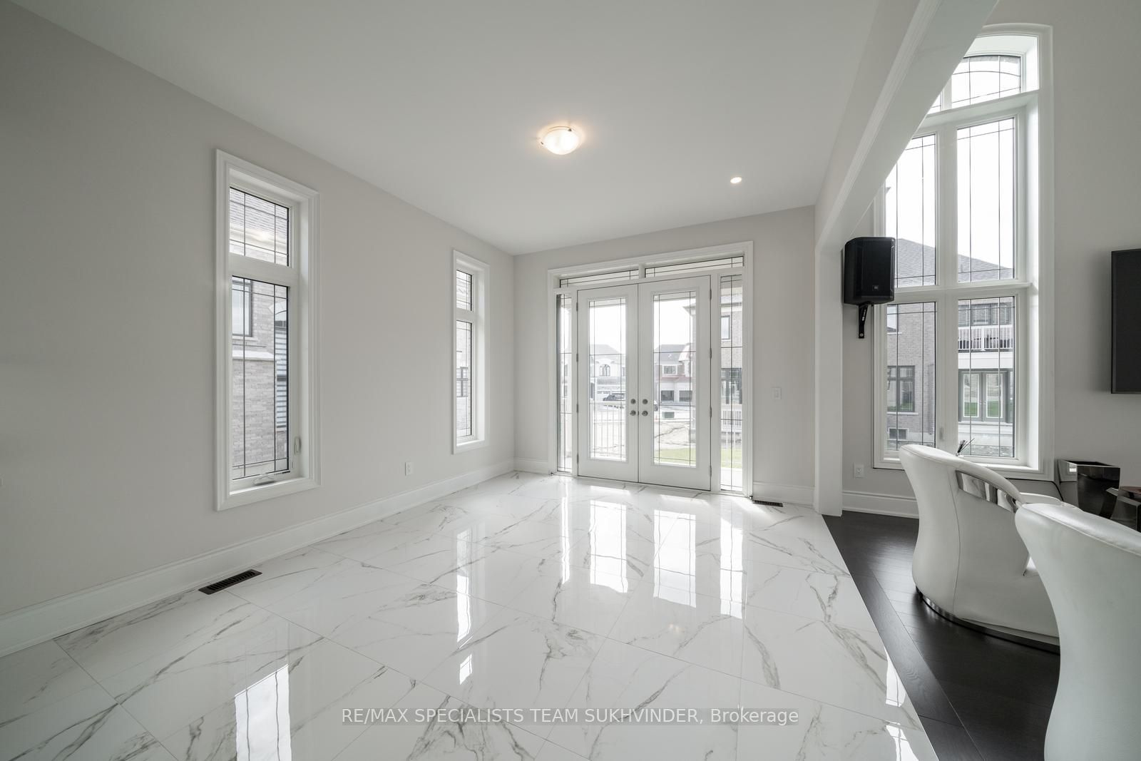 57 Appleyard Ave