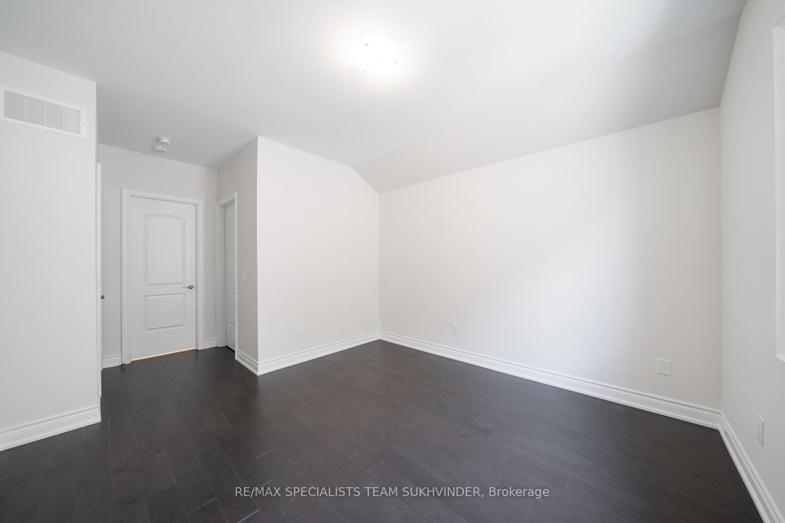 57 Appleyard Ave