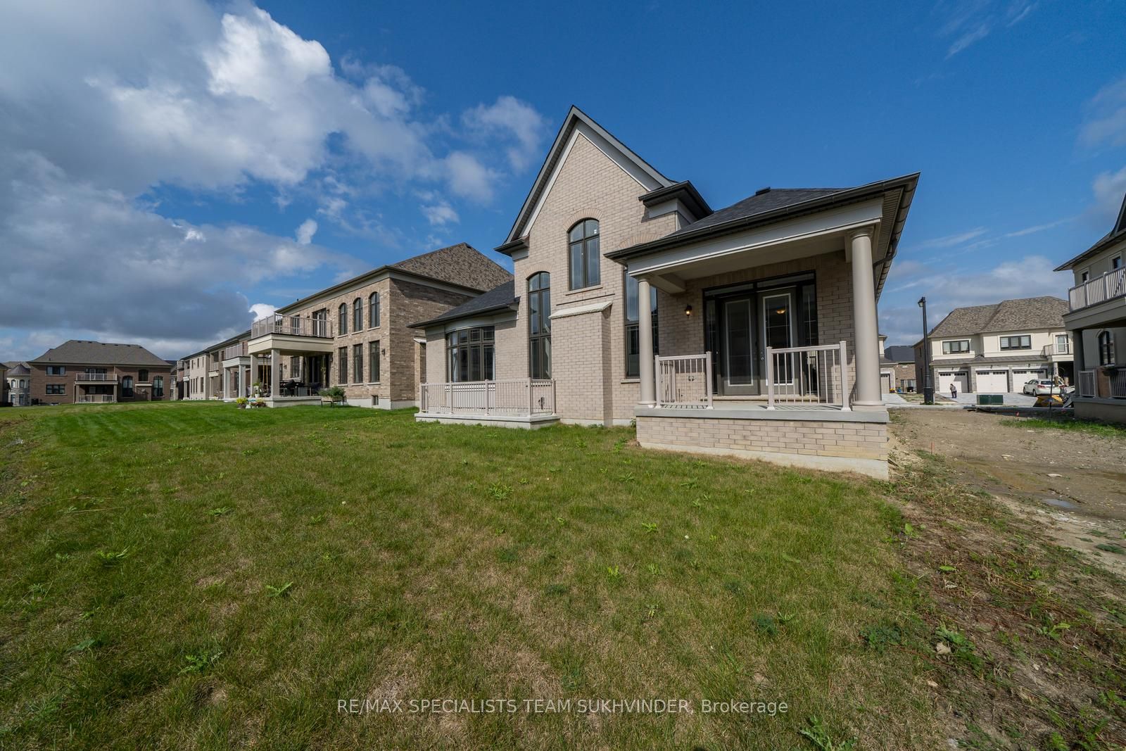 57 Appleyard Ave