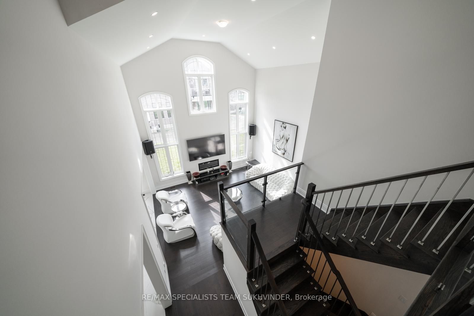 57 Appleyard Ave