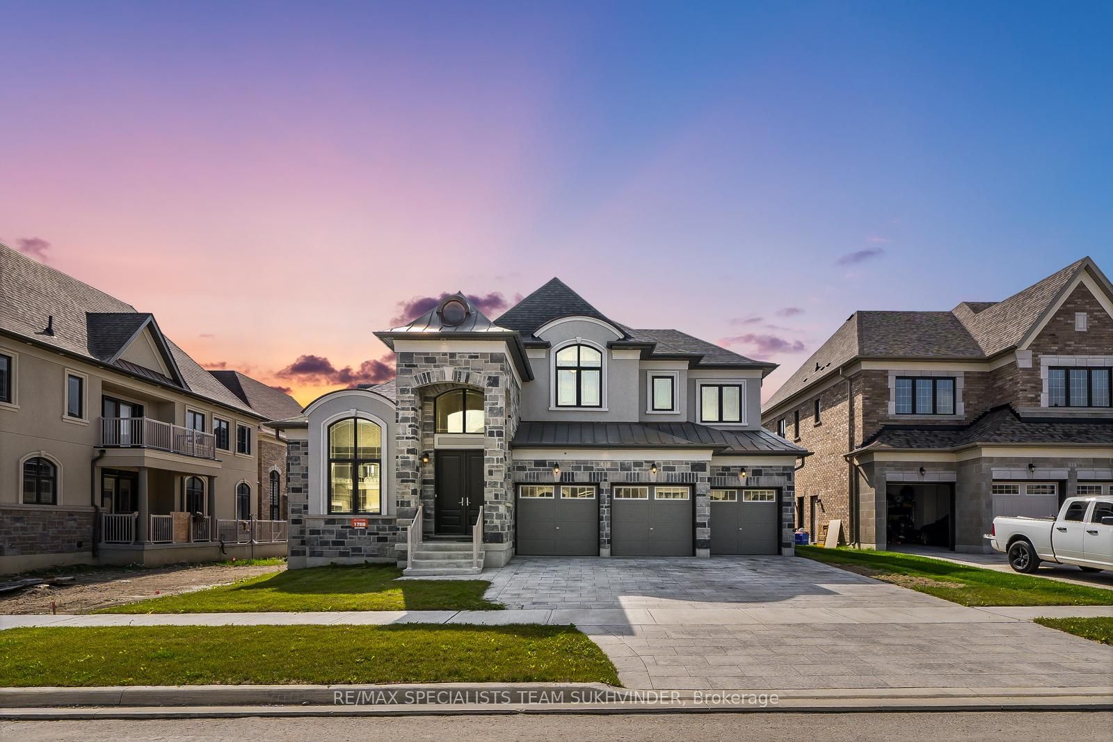 57 Appleyard Ave