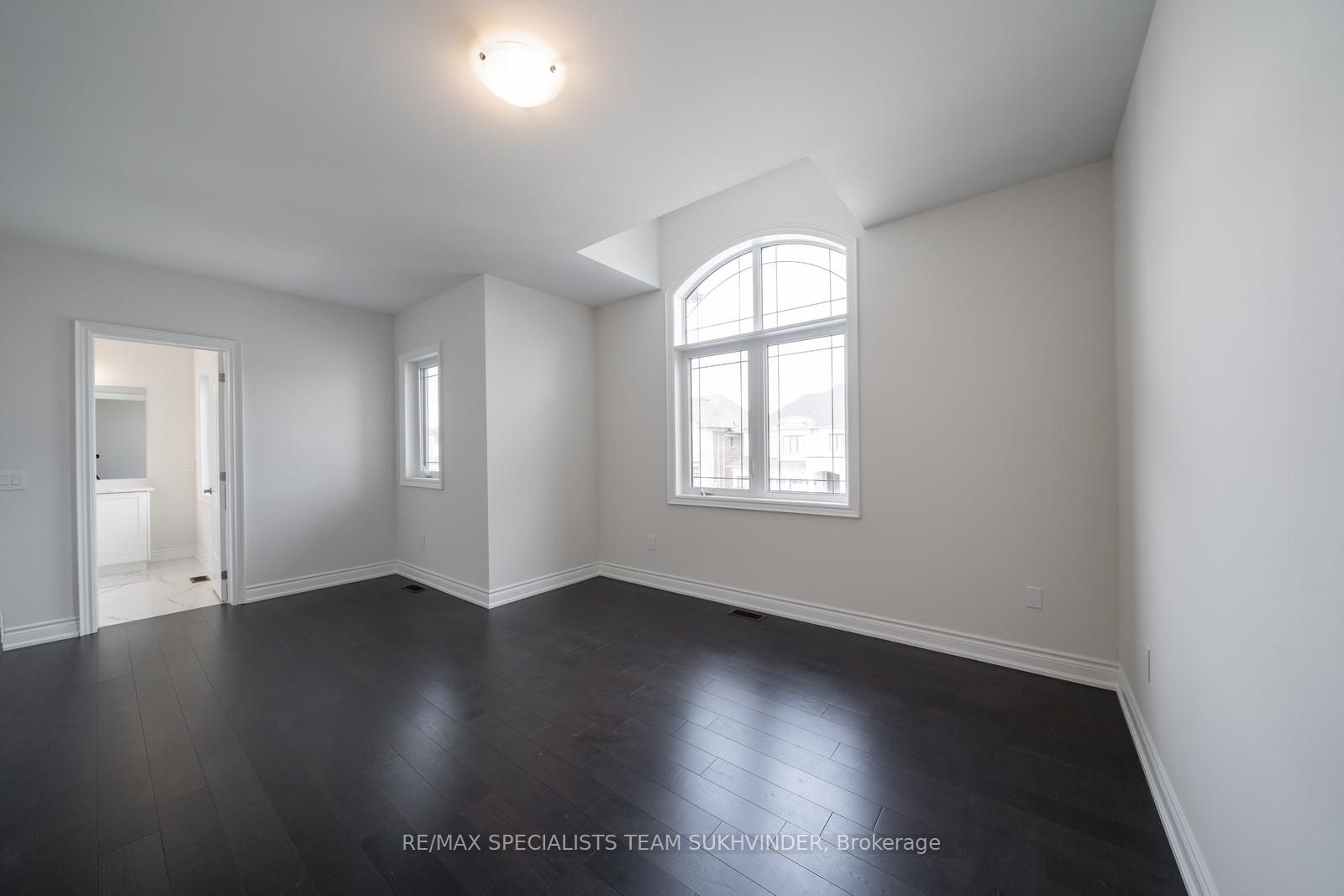 57 Appleyard Ave