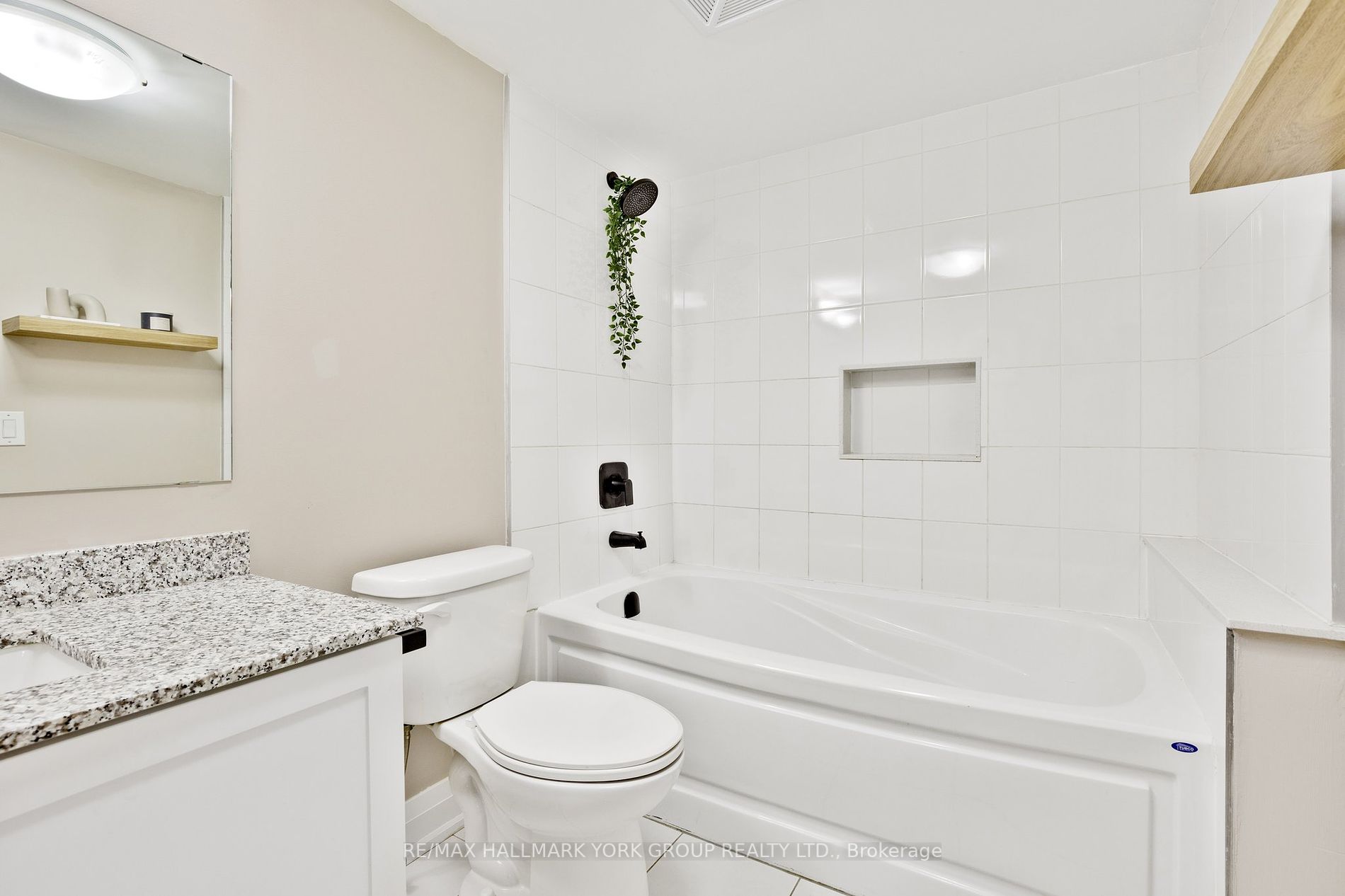 481 Rupert Avenue #203