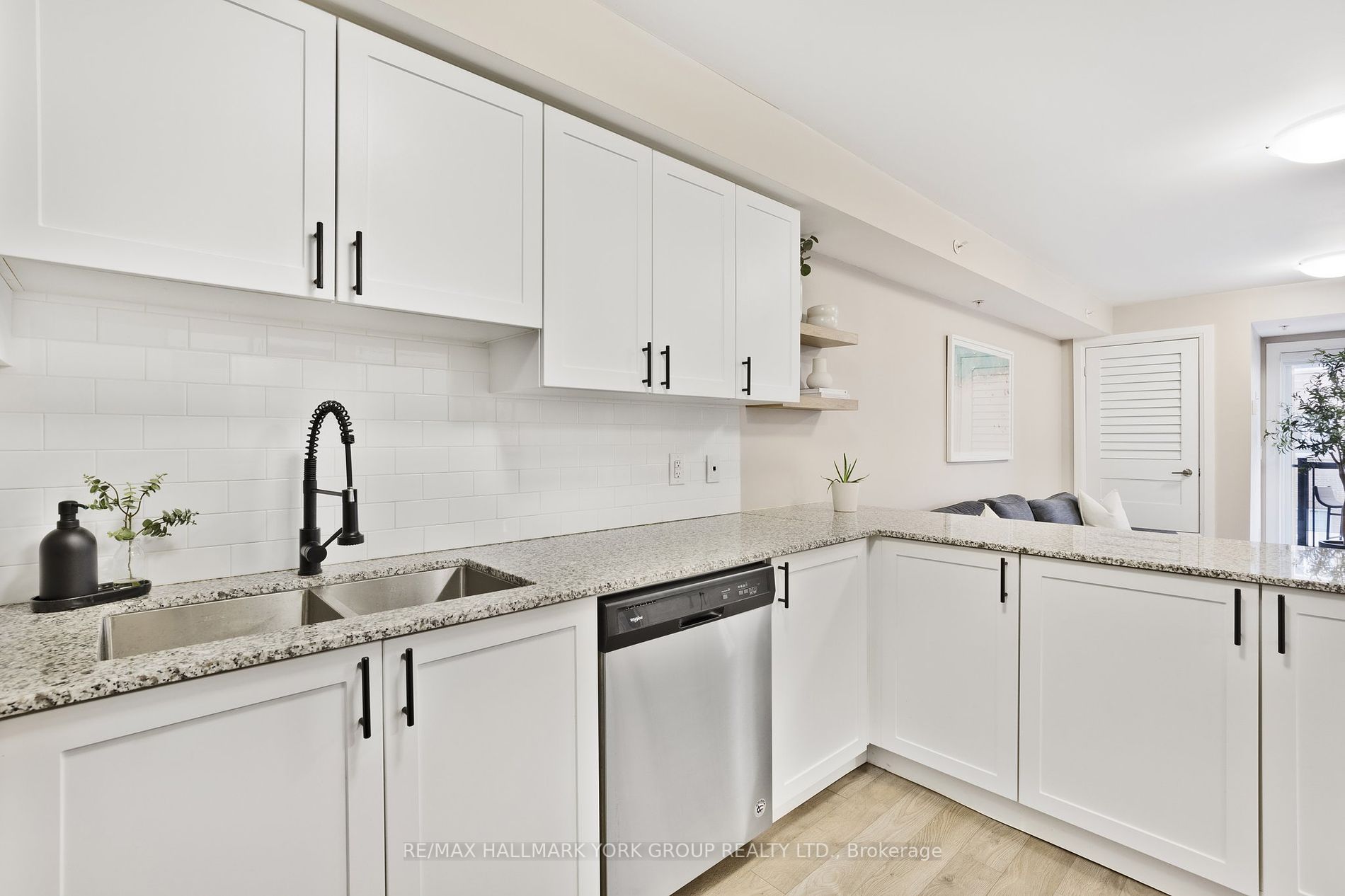 481 Rupert Avenue #203