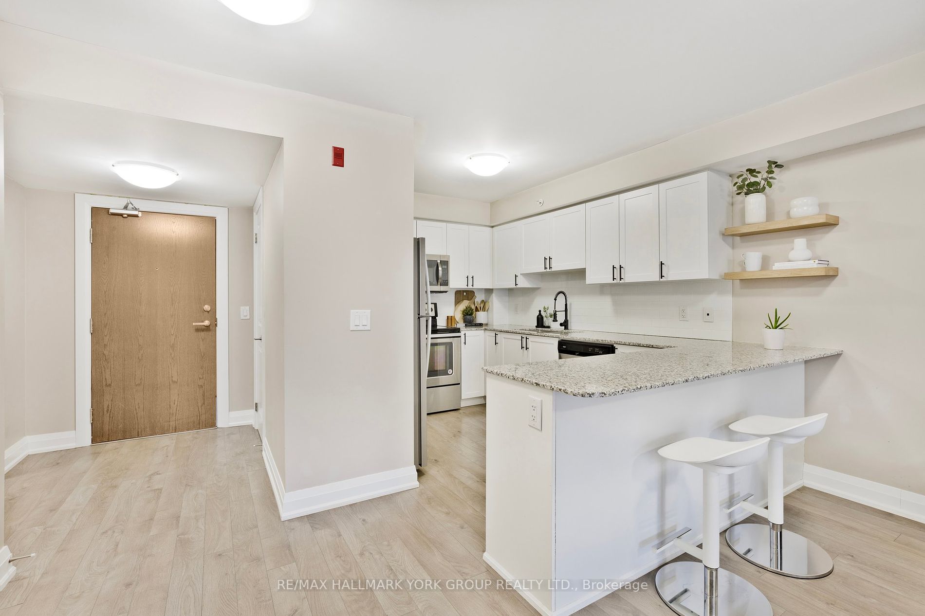 481 Rupert Avenue #203