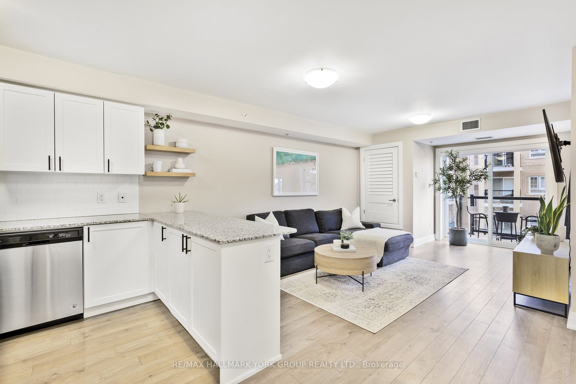 481 Rupert Avenue #203