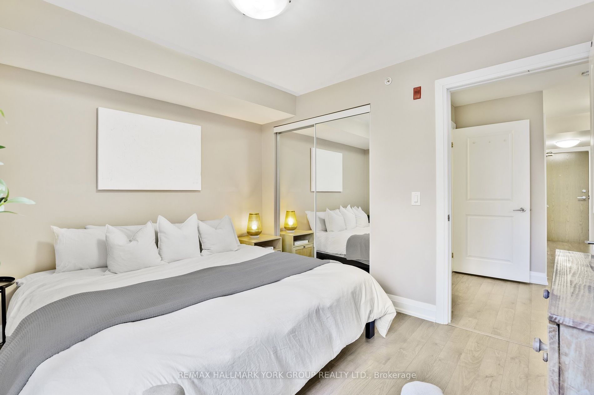 481 Rupert Avenue #203