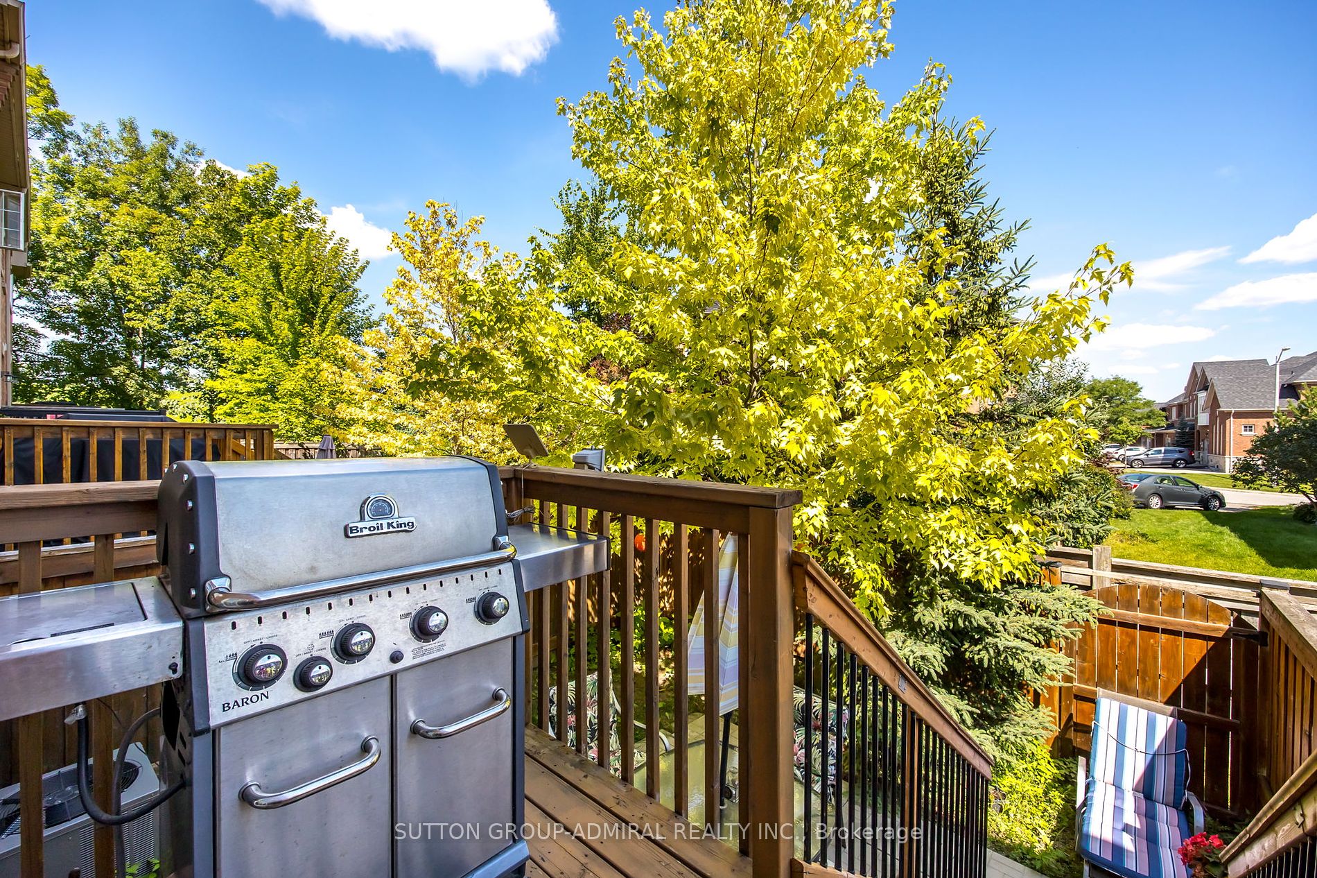 8777 Dufferin St, #44