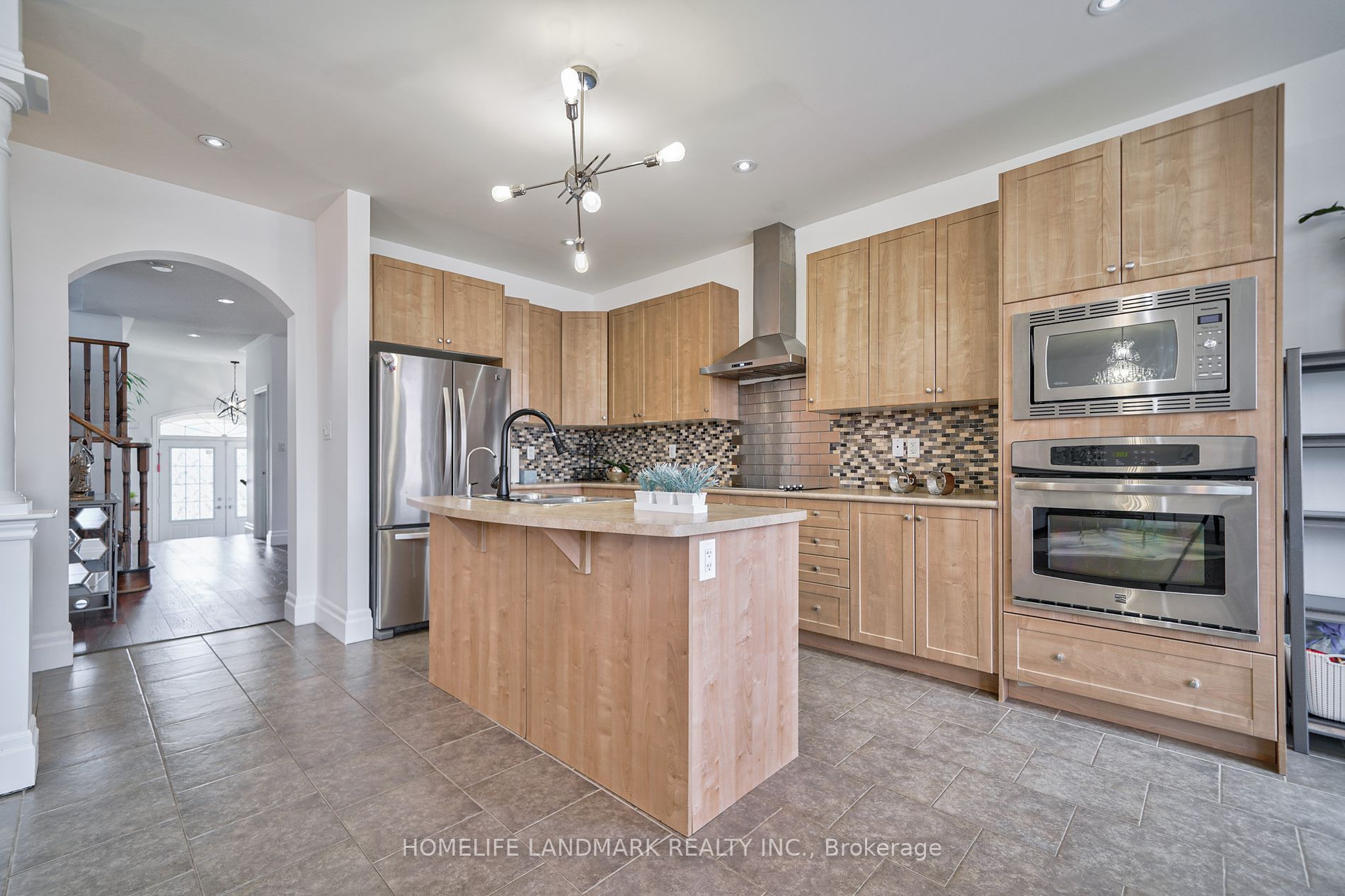 35 Yakefarm Blvd