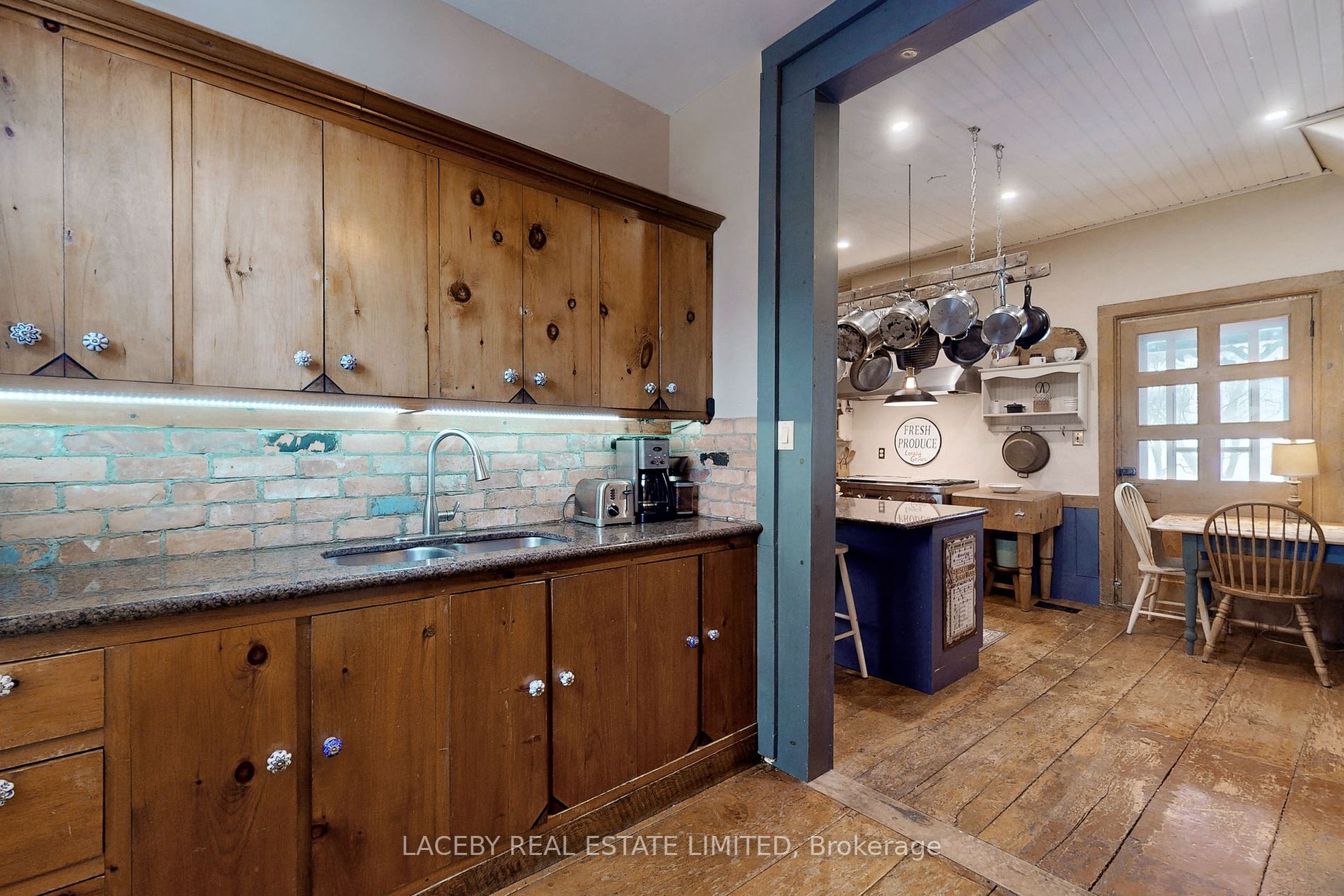 352 Kettleby Rd
