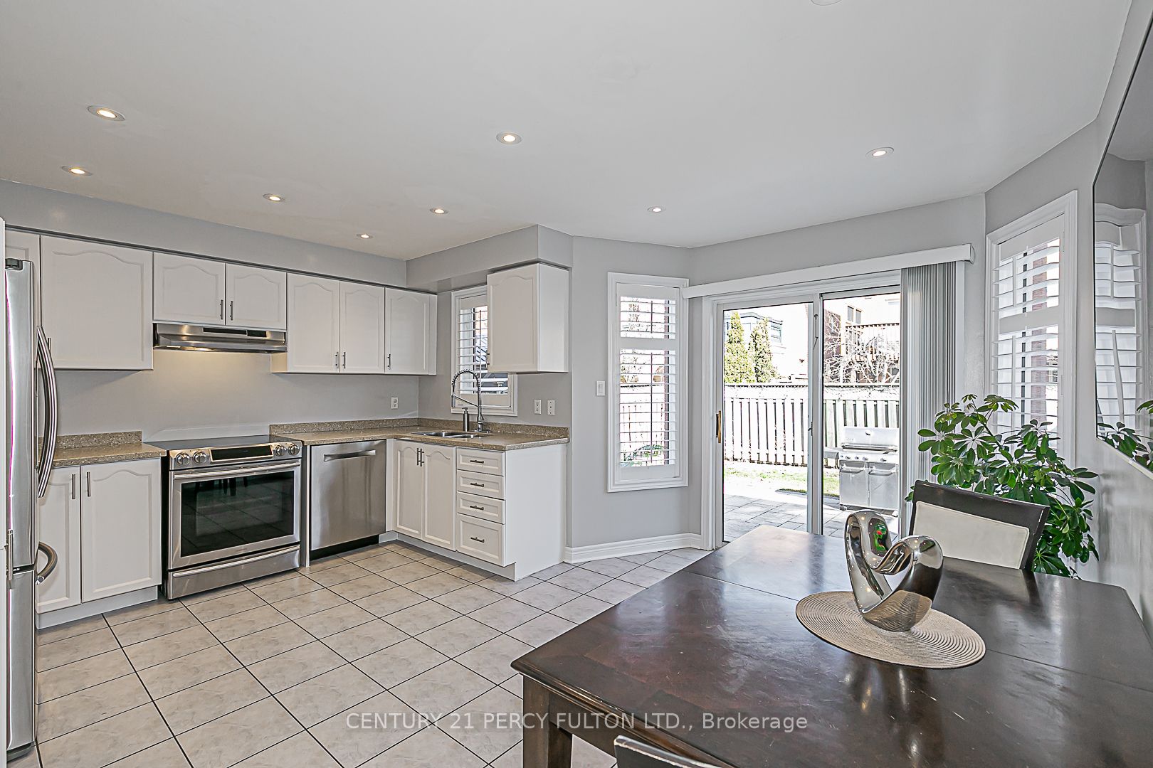 151 Rosanna Crescent