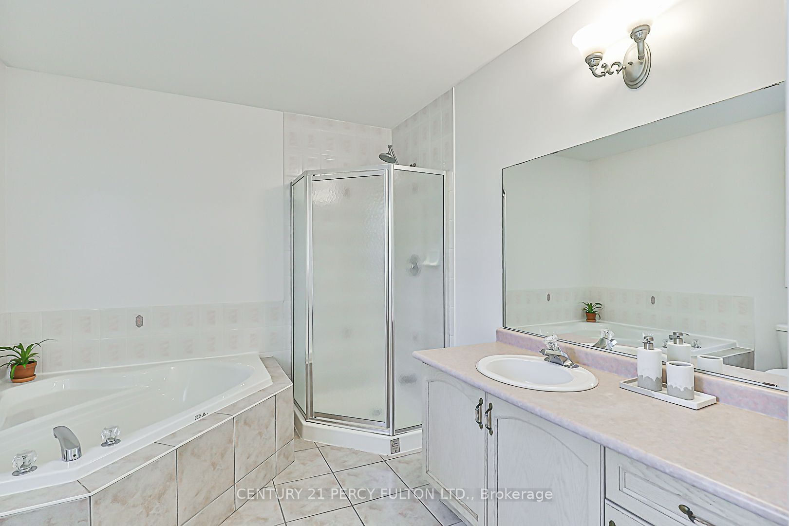 151 Rosanna Crescent